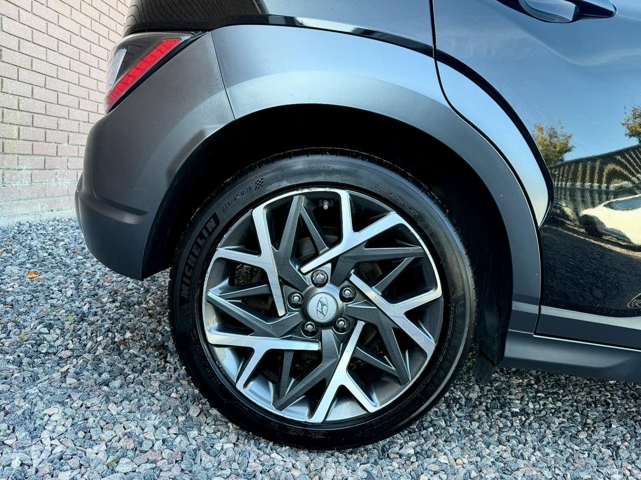 Hyundai KONA 1.6 h-GDi Premium SUV 5dr Petrol Hybrid DCT Euro 6 (s/s) (141 ps)