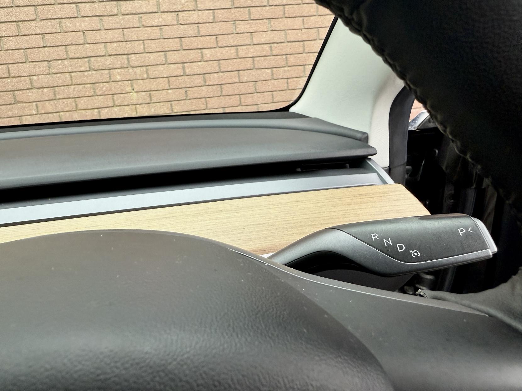 Tesla Model 3 Standard Range Plus Saloon 4dr Electric Auto RWD (241 bhp)