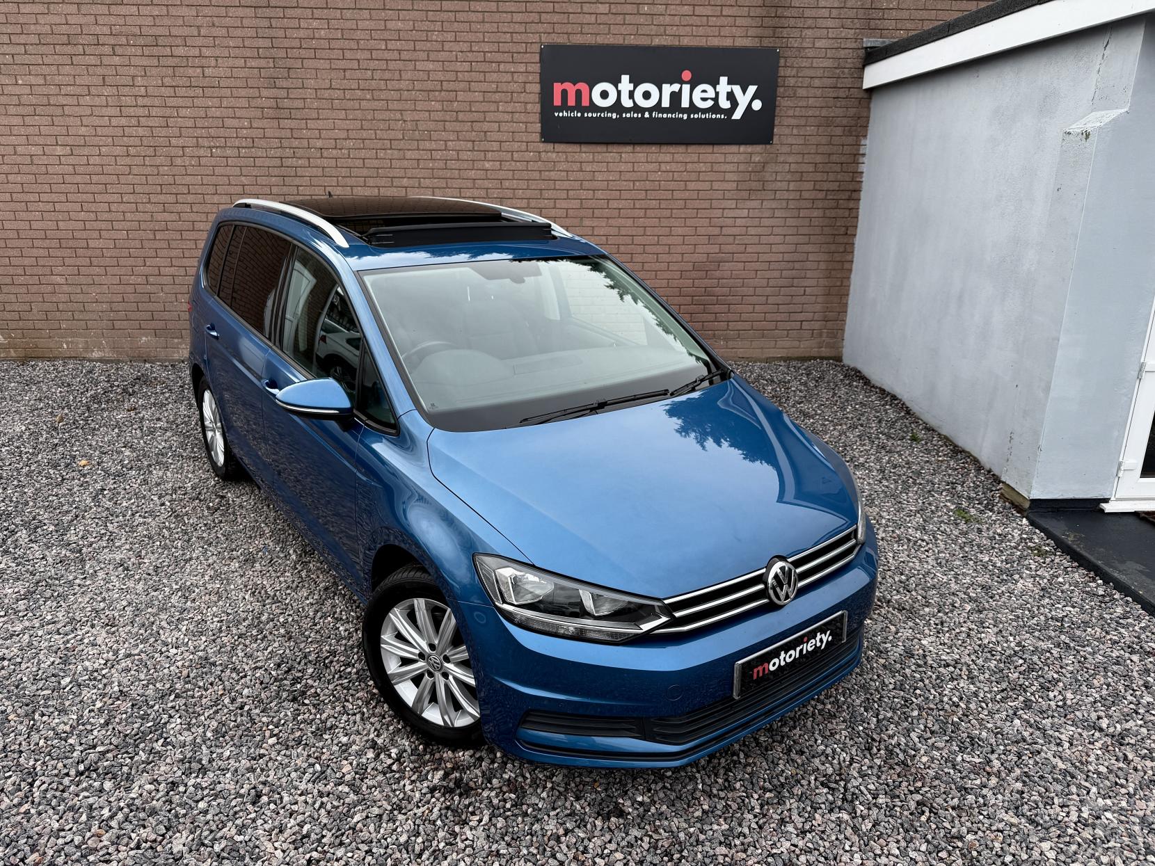 Volkswagen Touran 1.6 TDI BlueMotion Tech SE Family MPV 5dr Diesel DSG Euro 6 (s/s) (115 ps)