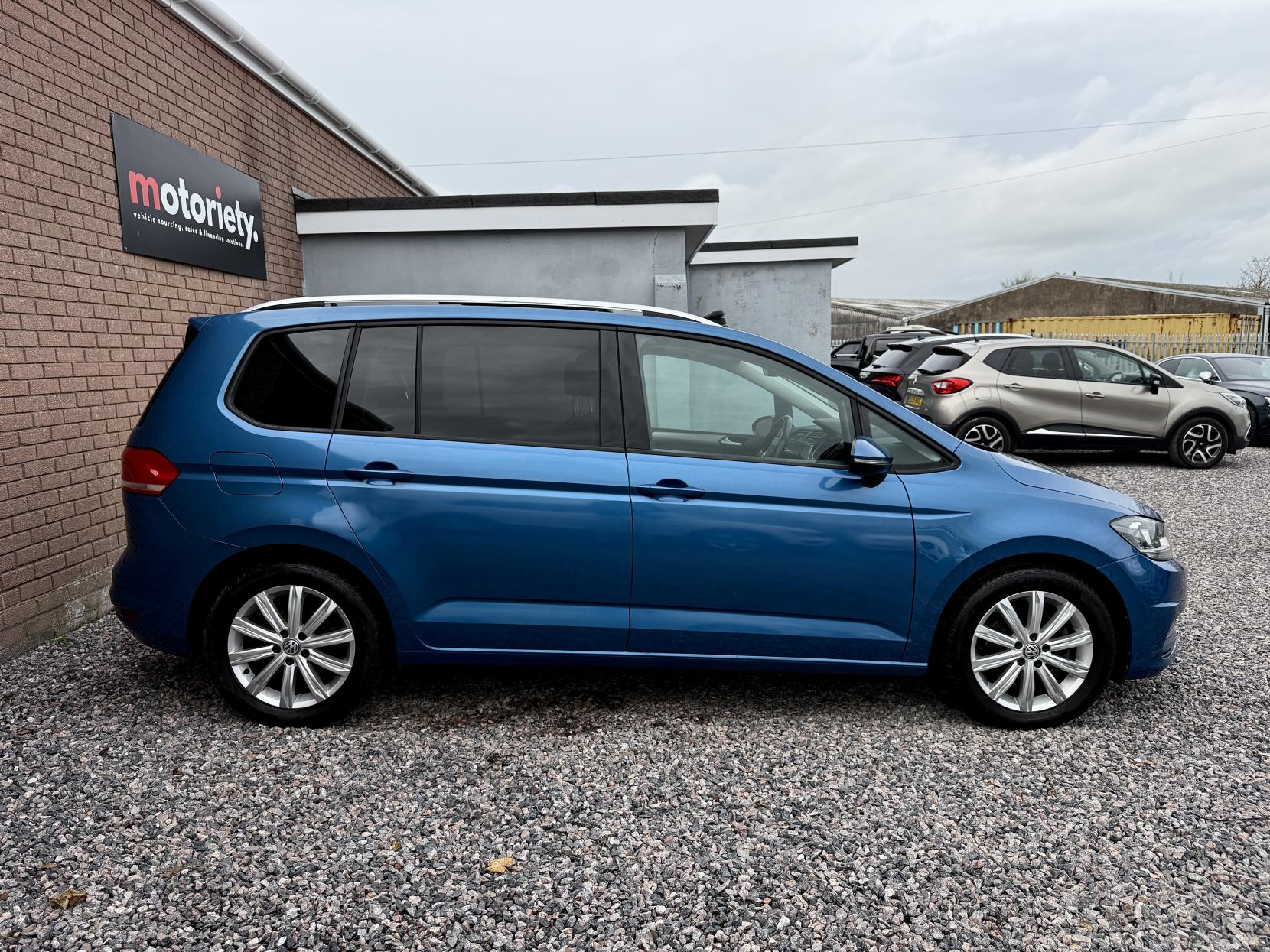 Volkswagen Touran 1.6 TDI BlueMotion Tech SE Family MPV 5dr Diesel DSG Euro 6 (s/s) (115 ps)