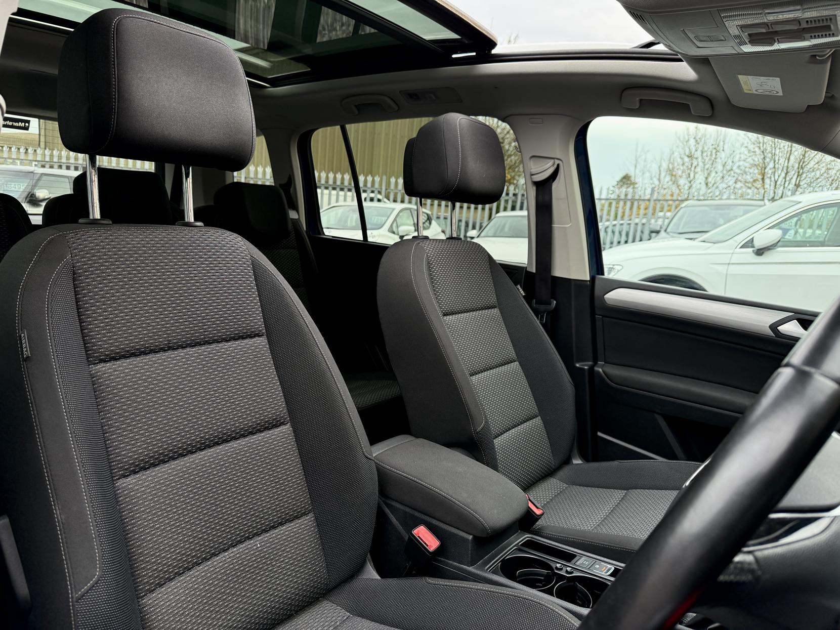 Volkswagen Touran 1.6 TDI BlueMotion Tech SE Family MPV 5dr Diesel DSG Euro 6 (s/s) (115 ps)