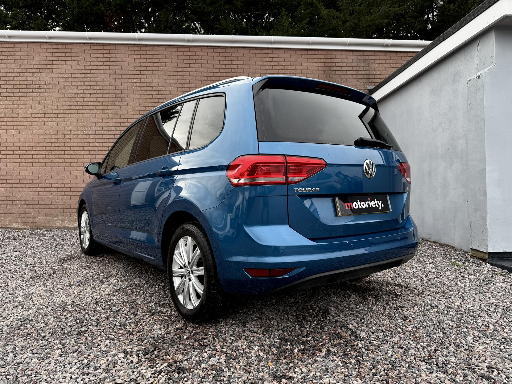 Volkswagen Touran 1.6 TDI BlueMotion Tech SE Family MPV 5dr Diesel DSG Euro 6 (s/s) (115 ps)