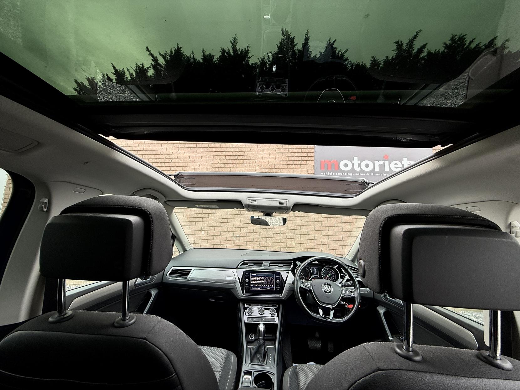 Volkswagen Touran 1.6 TDI BlueMotion Tech SE Family MPV 5dr Diesel DSG Euro 6 (s/s) (115 ps)