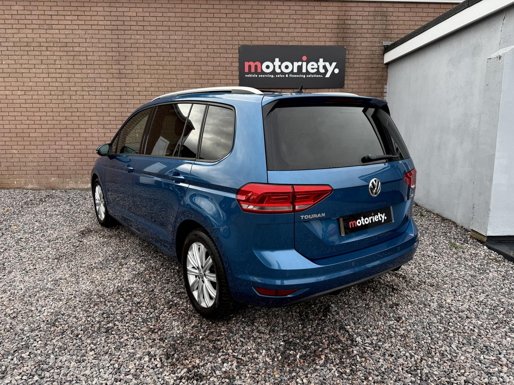 Volkswagen Touran 1.6 TDI BlueMotion Tech SE Family MPV 5dr Diesel DSG Euro 6 (s/s) (115 ps)