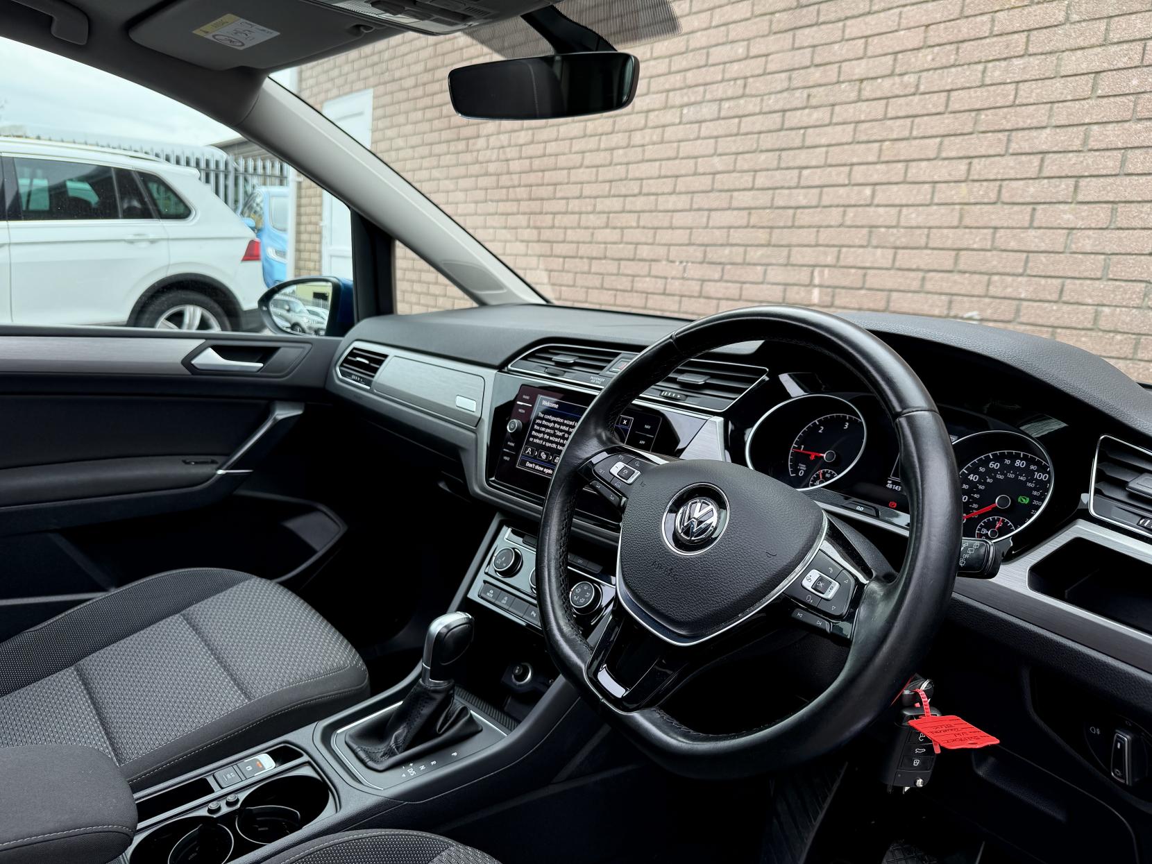 Volkswagen Touran 1.6 TDI BlueMotion Tech SE Family MPV 5dr Diesel DSG Euro 6 (s/s) (115 ps)