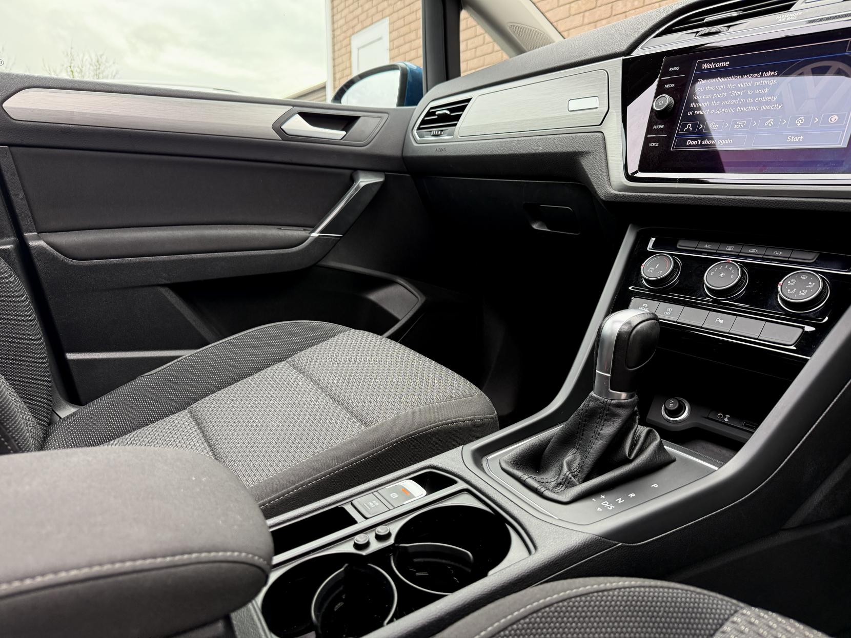 Volkswagen Touran 1.6 TDI BlueMotion Tech SE Family MPV 5dr Diesel DSG Euro 6 (s/s) (115 ps)