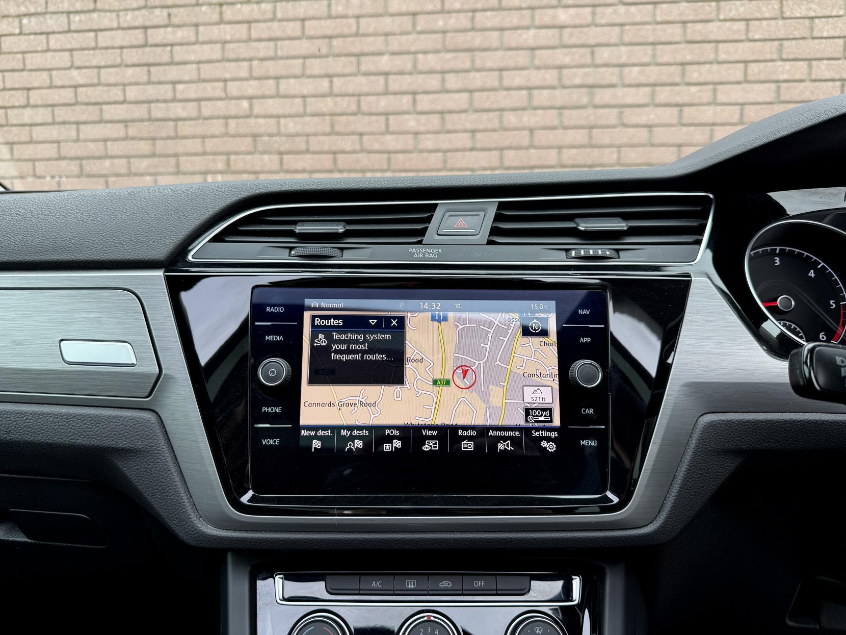 Volkswagen Touran 1.6 TDI BlueMotion Tech SE Family MPV 5dr Diesel DSG Euro 6 (s/s) (115 ps)