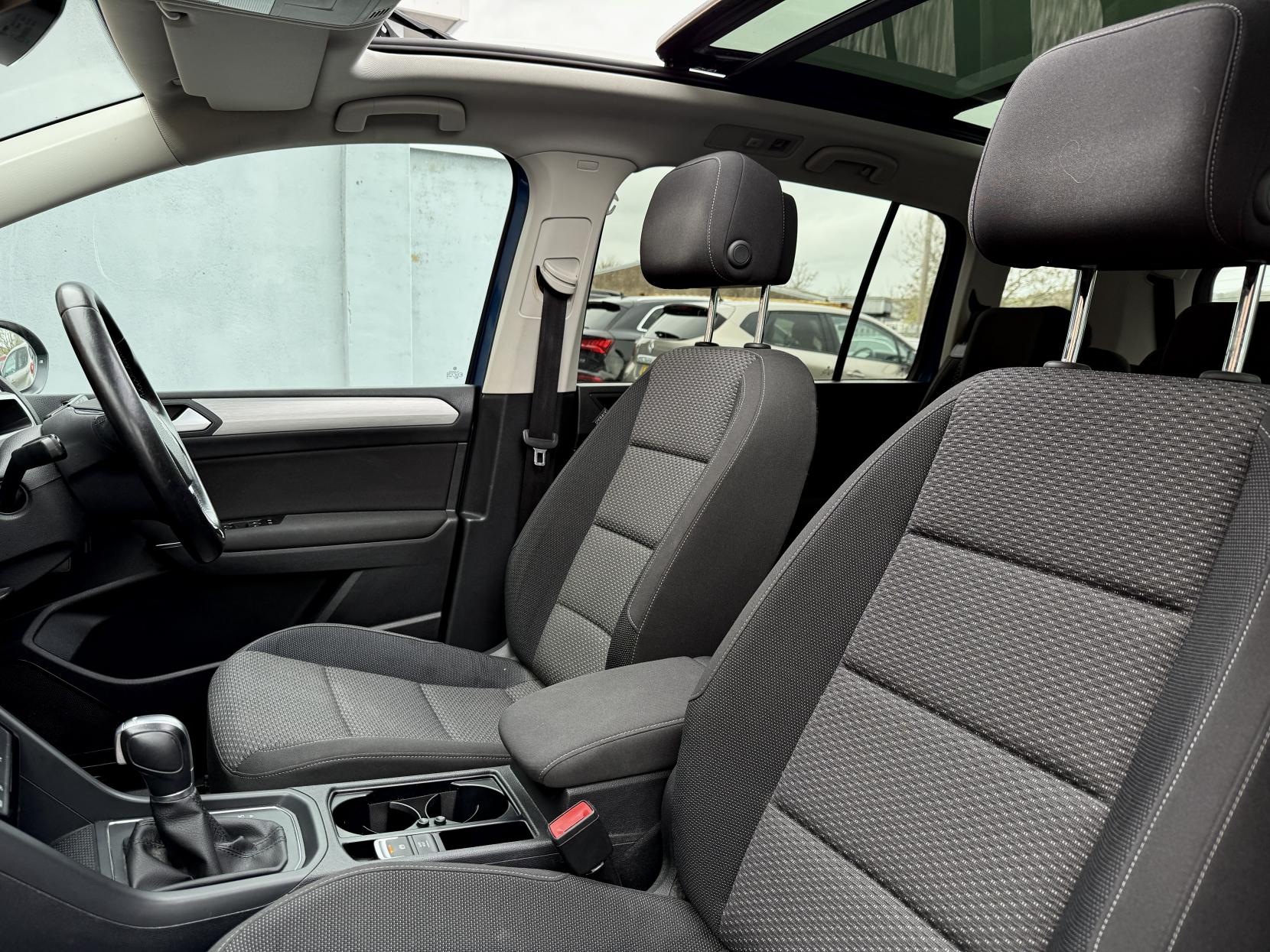 Volkswagen Touran 1.6 TDI BlueMotion Tech SE Family MPV 5dr Diesel DSG Euro 6 (s/s) (115 ps)