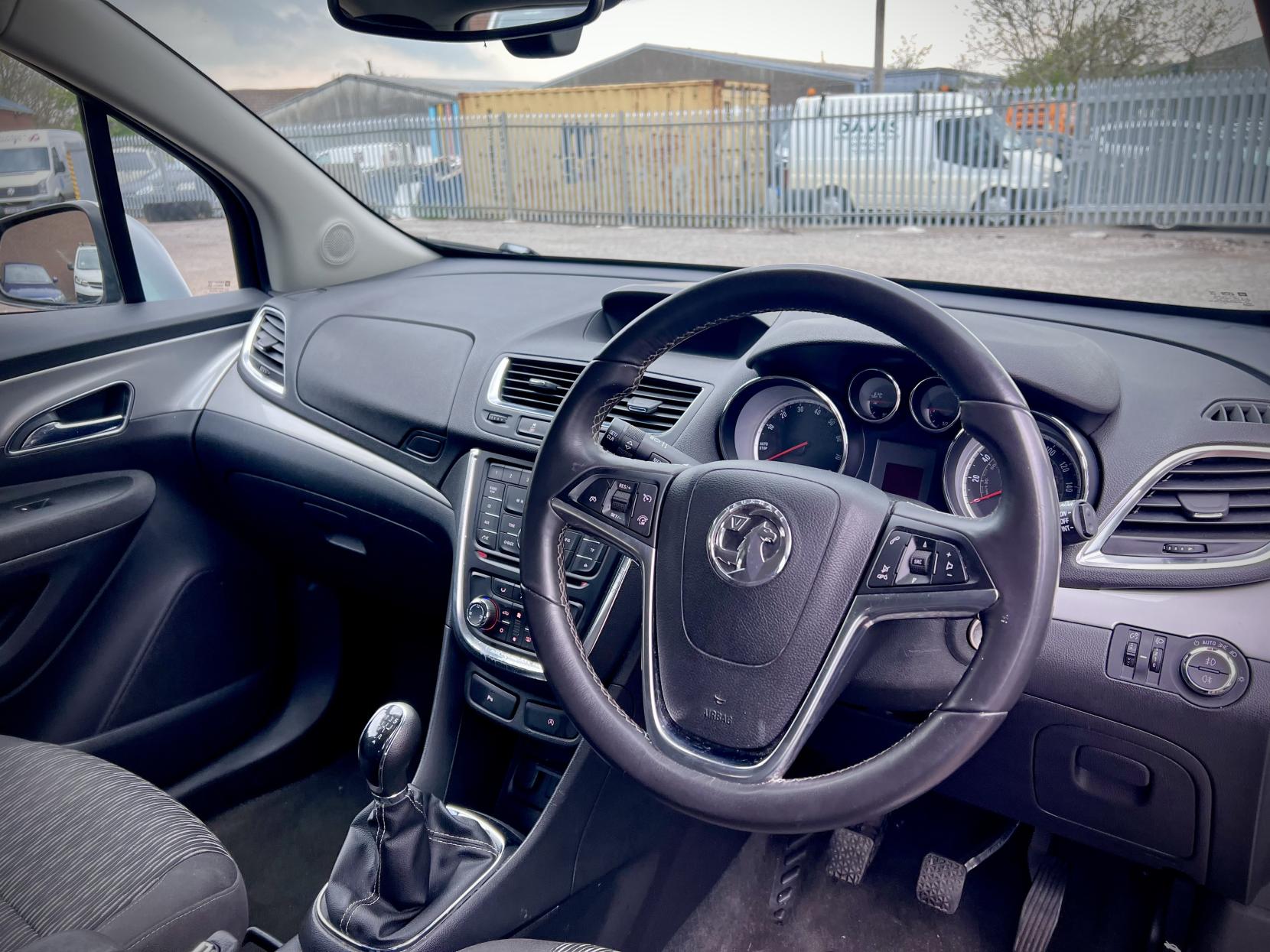 Vauxhall Mokka 1.6 Exclusiv SUV 5dr Petrol Manual 2WD Euro 5 (s/s) (115 ps)