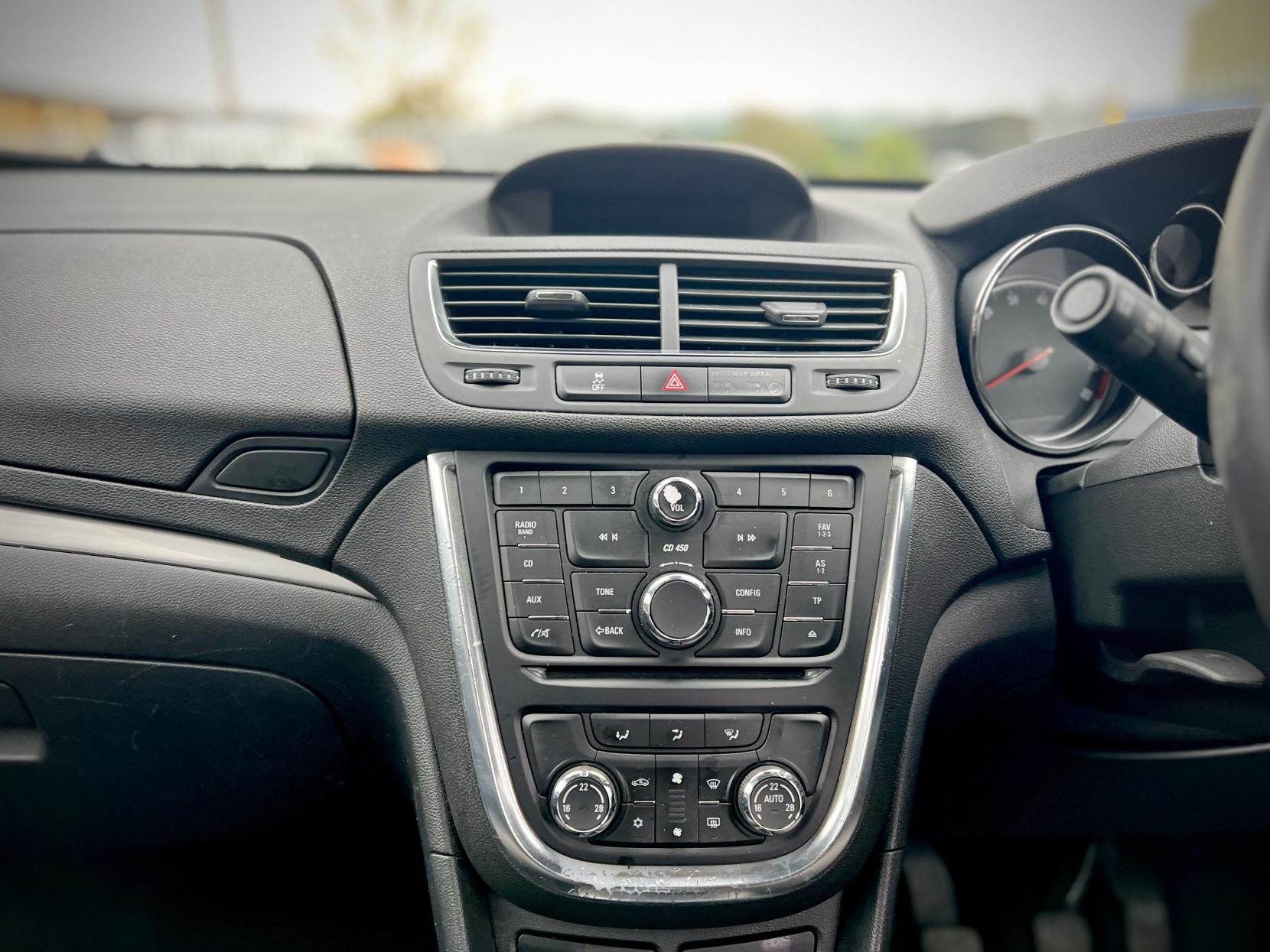 Vauxhall Mokka 1.6 Exclusiv SUV 5dr Petrol Manual 2WD Euro 5 (s/s) (115 ps)
