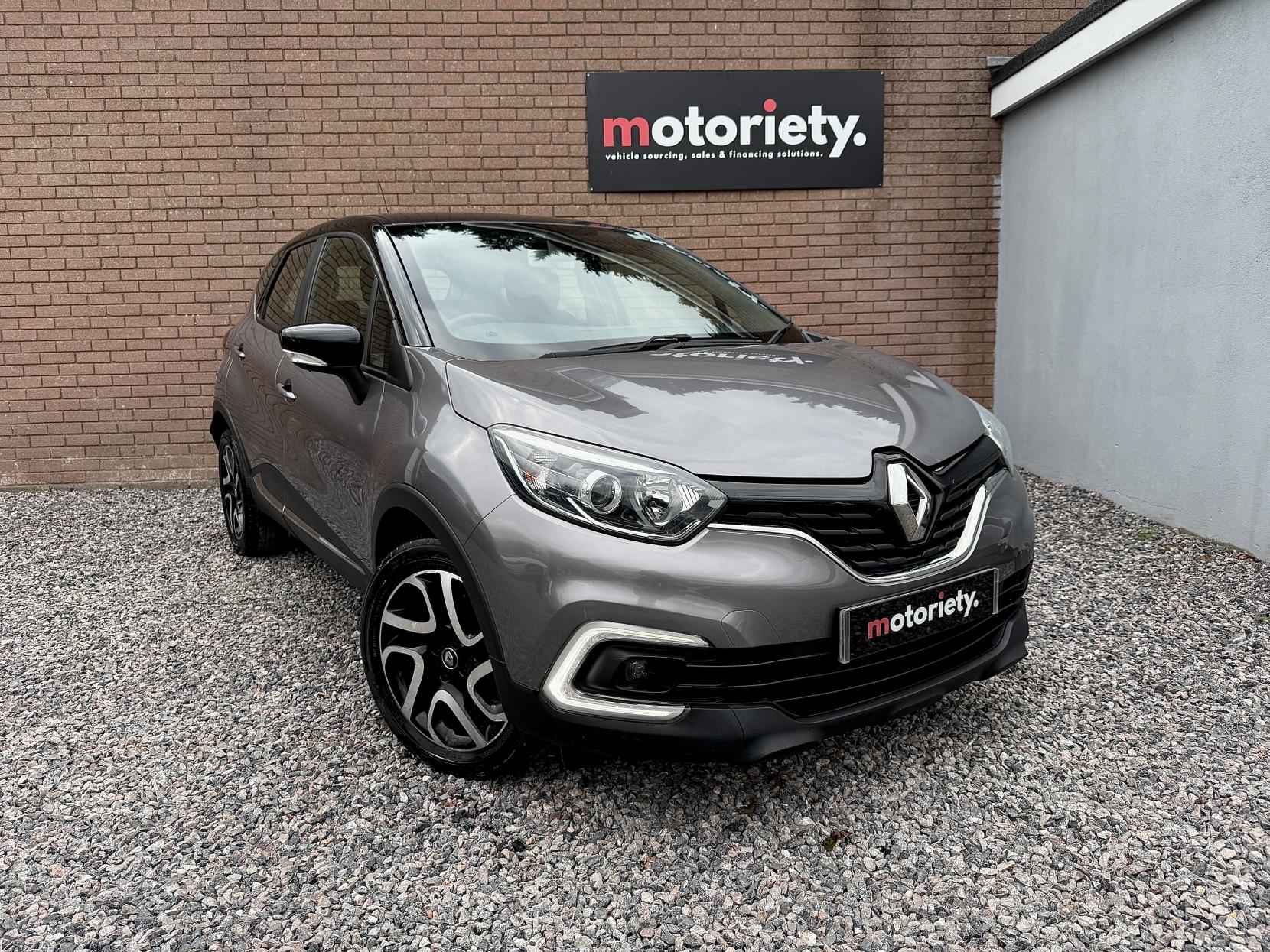 Renault Captur 1.2 TCe ENERGY Dynamique Nav SUV 5dr Petrol EDC Euro 6 (s/s) (120 ps)