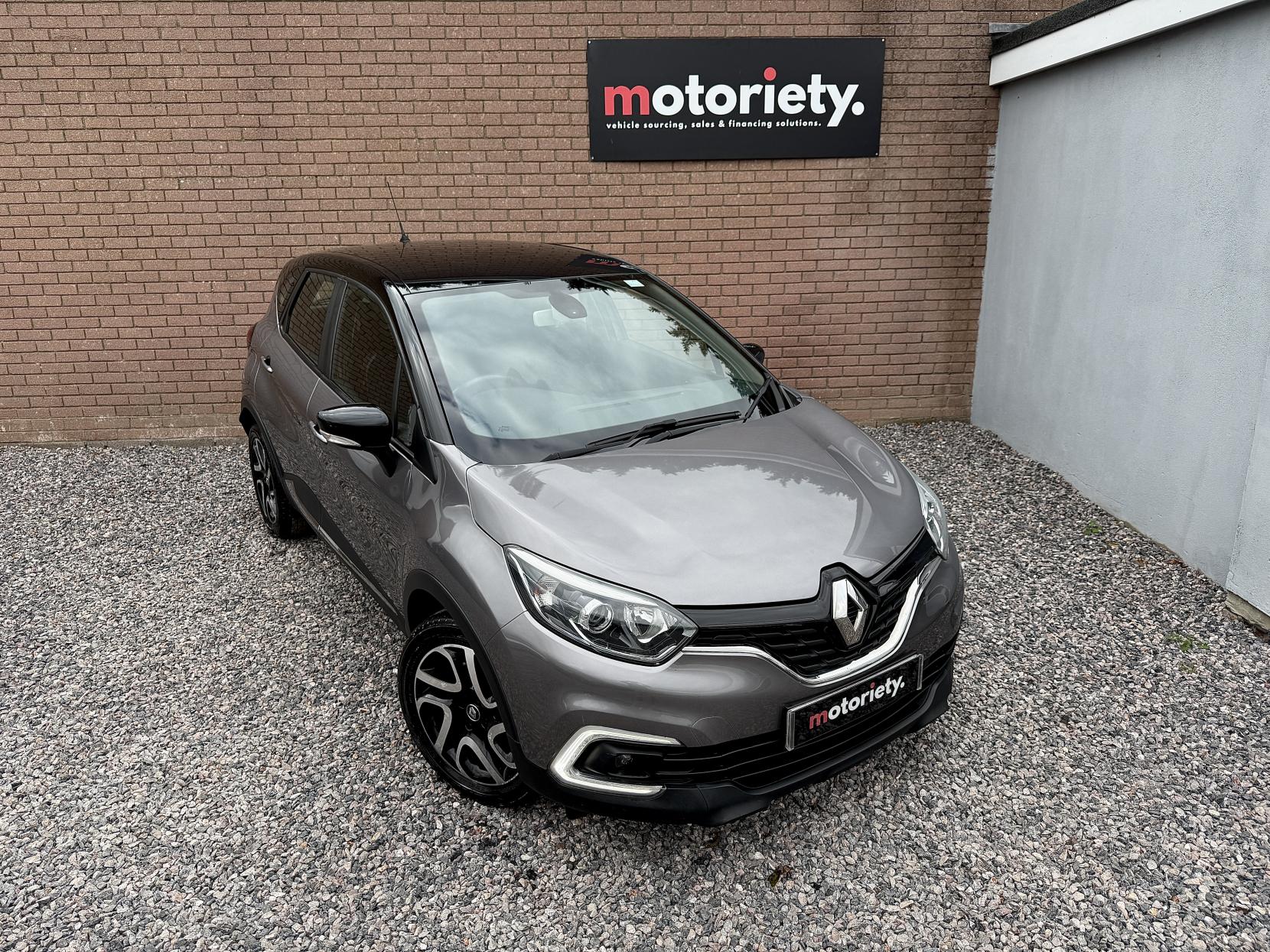 Renault Captur 1.2 TCe ENERGY Dynamique Nav SUV 5dr Petrol EDC Euro 6 (s/s) (120 ps)