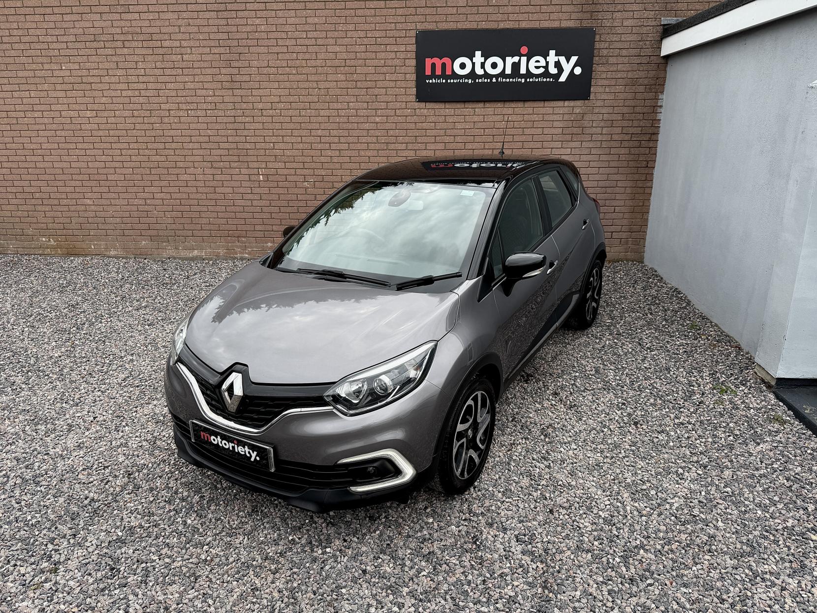 Renault Captur 1.2 TCe ENERGY Dynamique Nav SUV 5dr Petrol EDC Euro 6 (s/s) (120 ps)