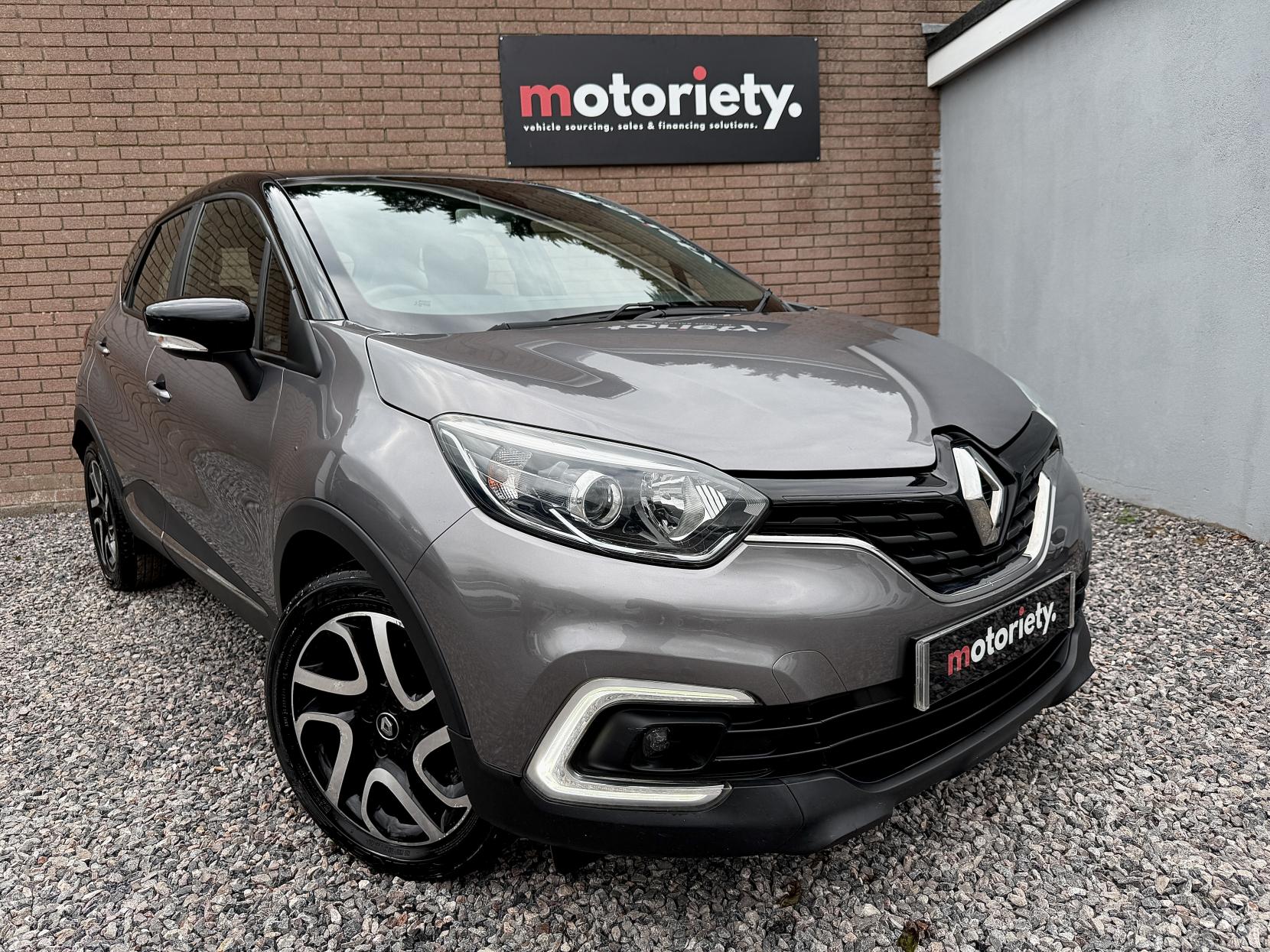Renault Captur 1.2 TCe ENERGY Dynamique Nav SUV 5dr Petrol EDC Euro 6 (s/s) (120 ps)
