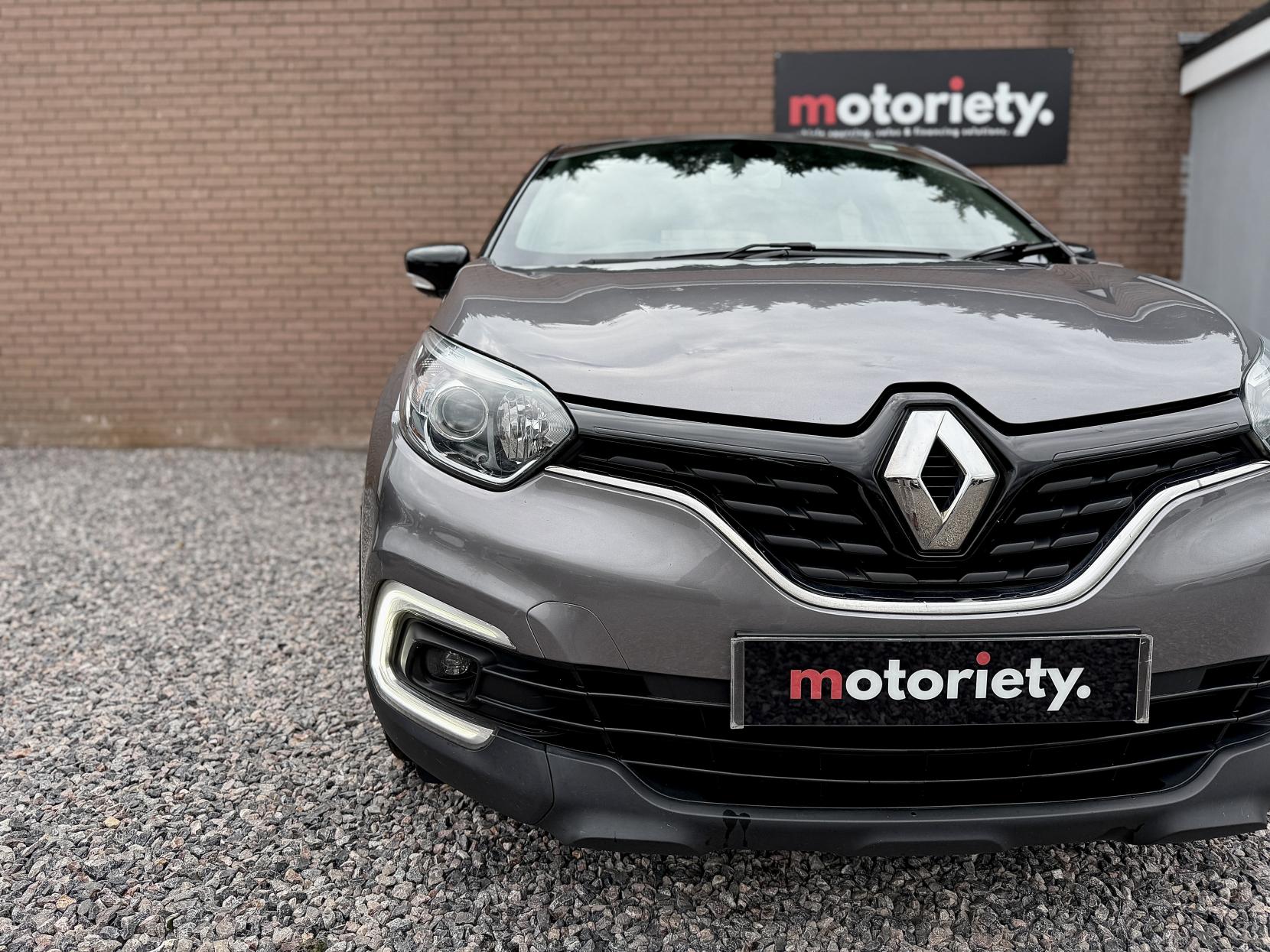 Renault Captur 1.2 TCe ENERGY Dynamique Nav SUV 5dr Petrol EDC Euro 6 (s/s) (120 ps)