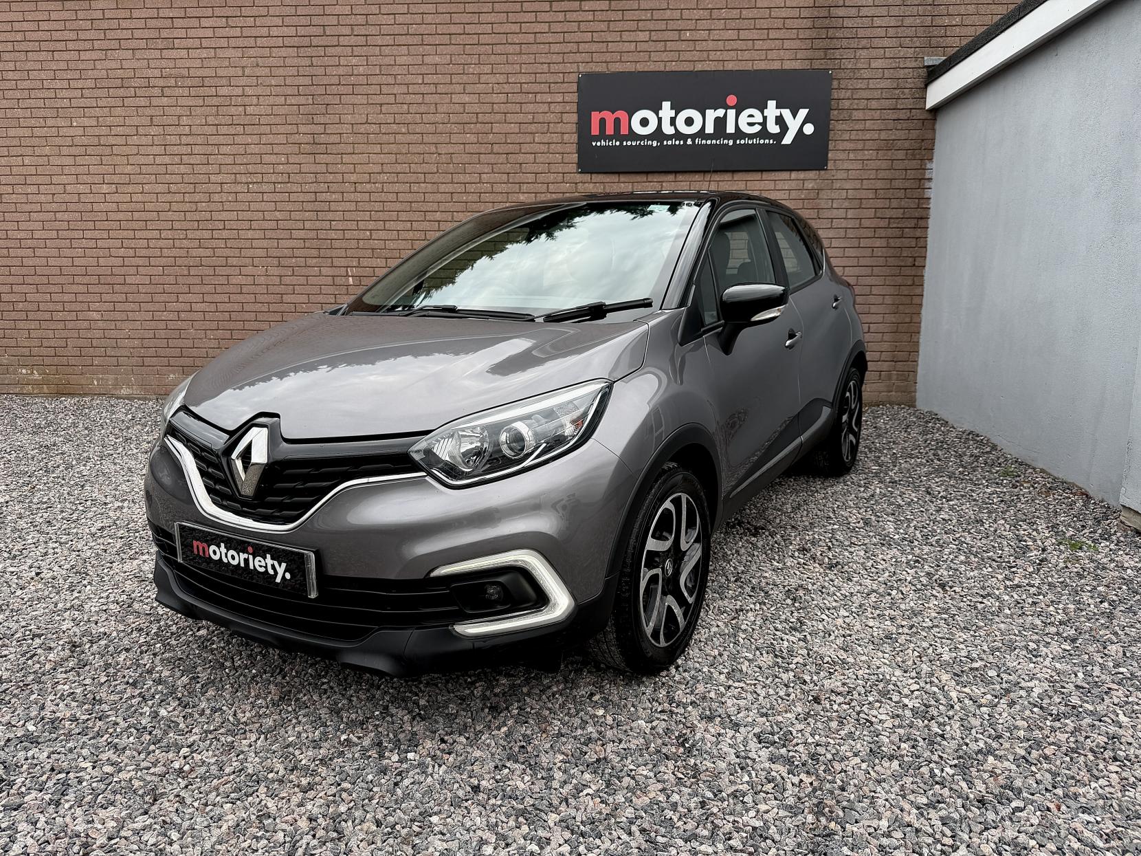 Renault Captur 1.2 TCe ENERGY Dynamique Nav SUV 5dr Petrol EDC Euro 6 (s/s) (120 ps)