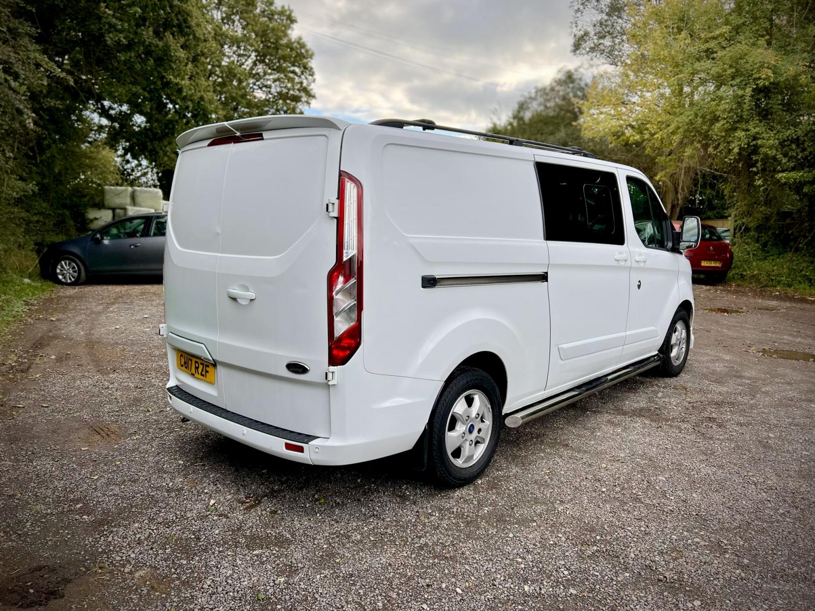 Ford Transit Custom 2.0 TDCi 310 Limited Combi Van 6dr Diesel Manual L2 H1 (165 g/km, 128 bhp)