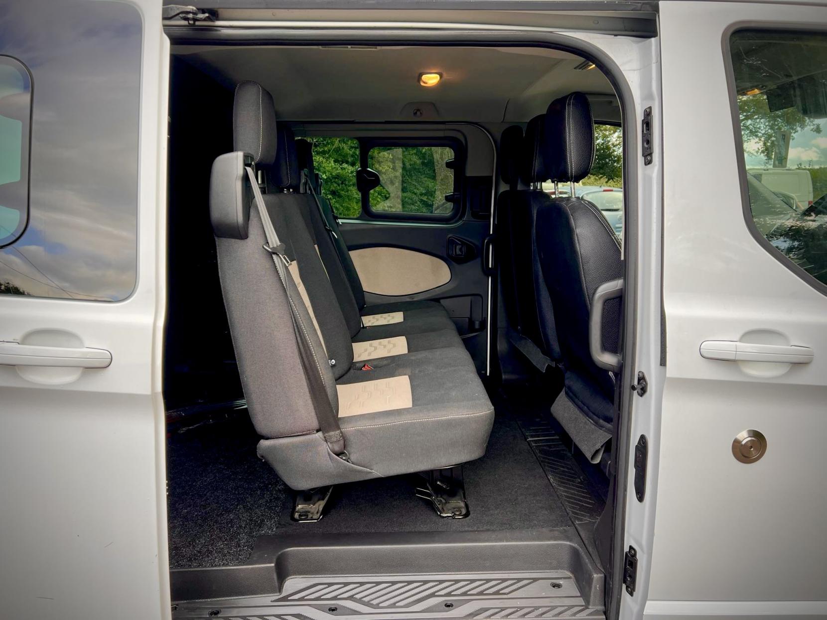 Ford Transit Custom 2.0 TDCi 310 Limited Combi Van 6dr Diesel Manual L2 H1 (165 g/km, 128 bhp)