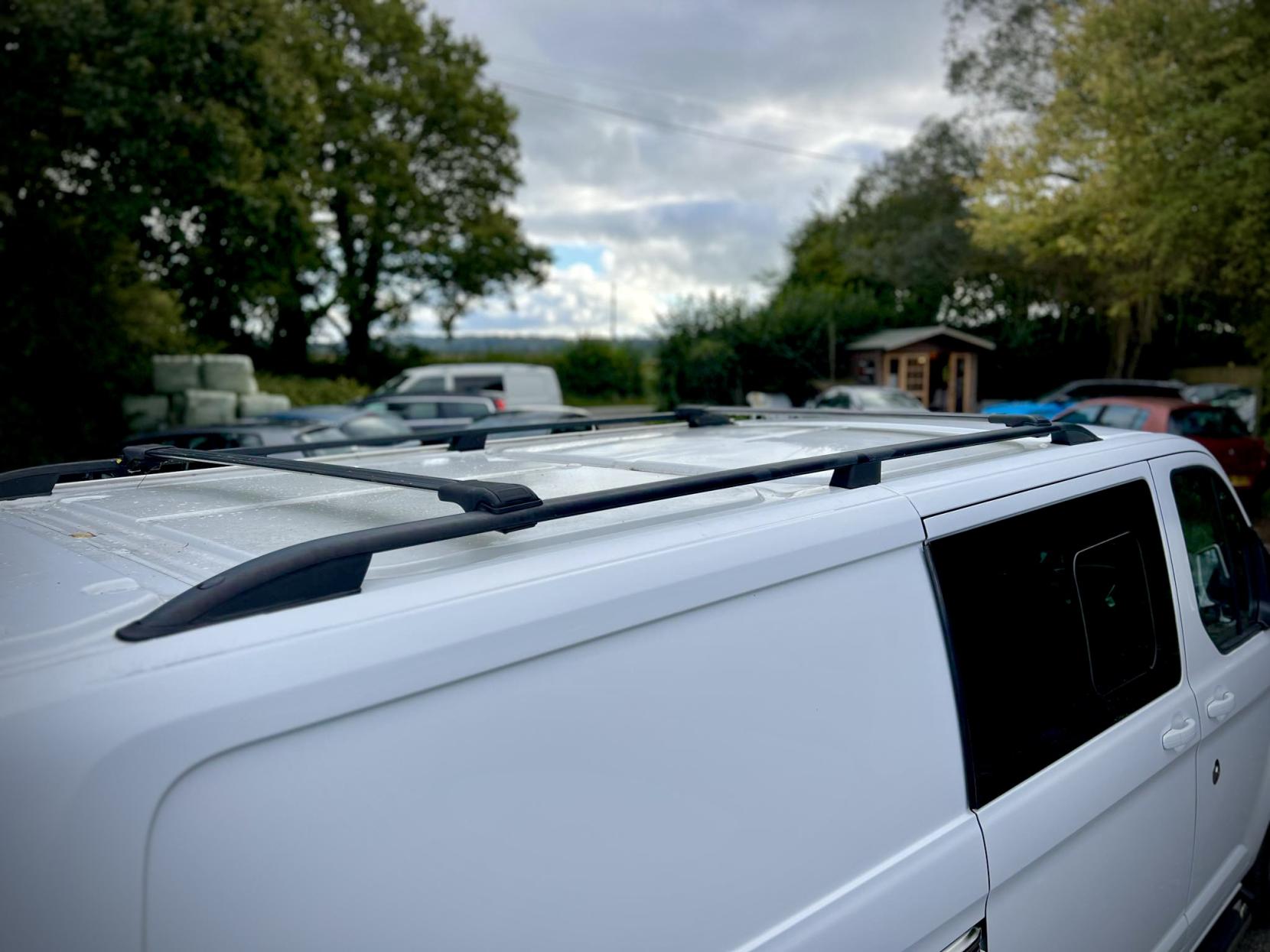 Ford Transit Custom 2.0 TDCi 310 Limited Combi Van 6dr Diesel Manual L2 H1 (165 g/km, 128 bhp)