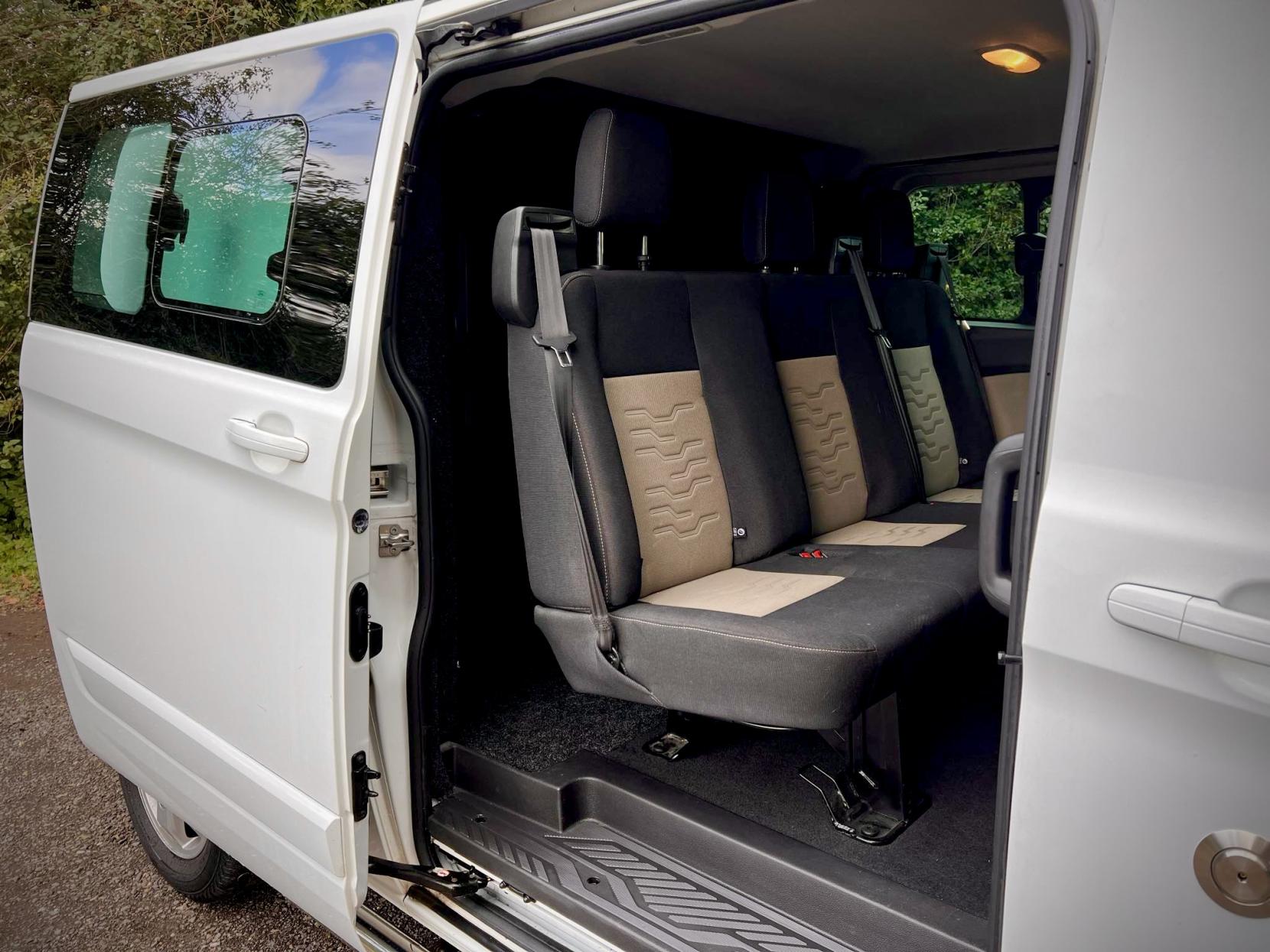Ford Transit Custom 2.0 TDCi 310 Limited Combi Van 6dr Diesel Manual L2 H1 (165 g/km, 128 bhp)