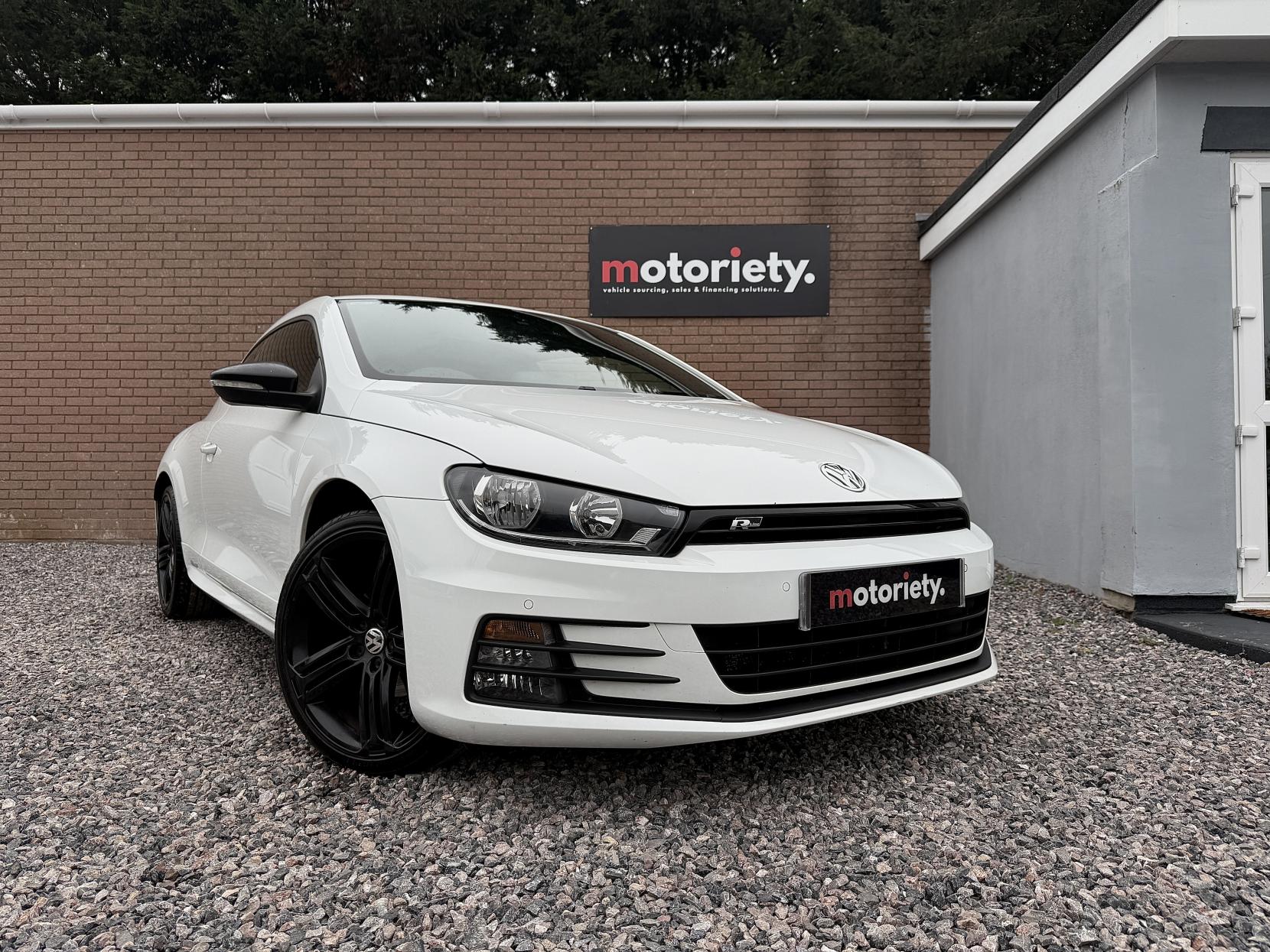 Volkswagen Scirocco 2.0 TDI BlueMotion Tech R-Line Hatchback 3dr Diesel DSG Euro 6 (s/s) (150 ps)