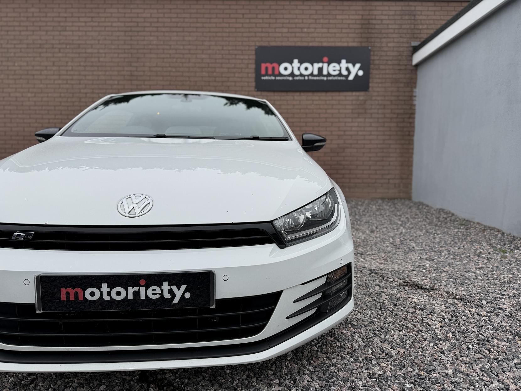 Volkswagen Scirocco 2.0 TDI BlueMotion Tech R-Line Hatchback 3dr Diesel DSG Euro 6 (s/s) (150 ps)