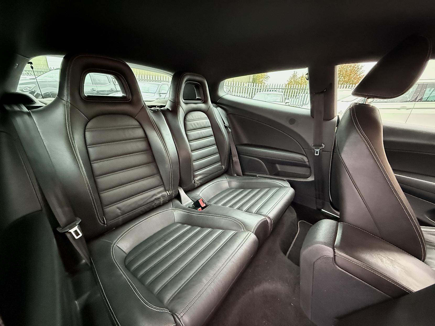 Volkswagen Scirocco 2.0 TDI BlueMotion Tech R-Line Hatchback 3dr Diesel DSG Euro 6 (s/s) (150 ps)