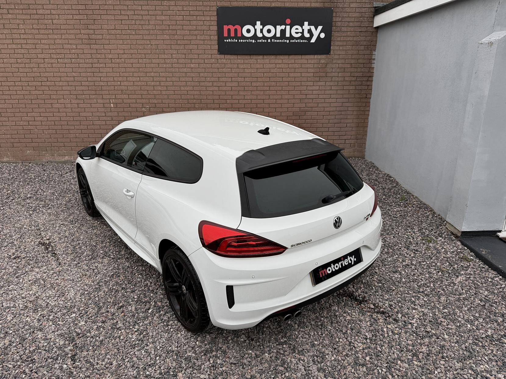 Volkswagen Scirocco 2.0 TDI BlueMotion Tech R-Line Hatchback 3dr Diesel DSG Euro 6 (s/s) (150 ps)