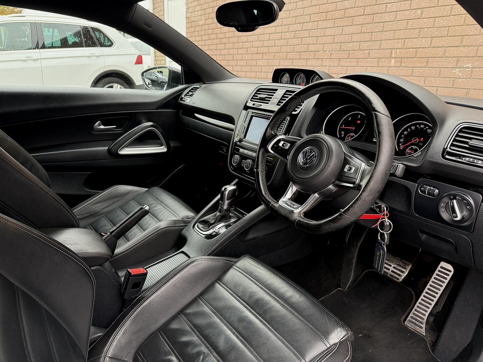 Volkswagen Scirocco 2.0 TDI BlueMotion Tech R-Line Hatchback 3dr Diesel DSG Euro 6 (s/s) (150 ps)