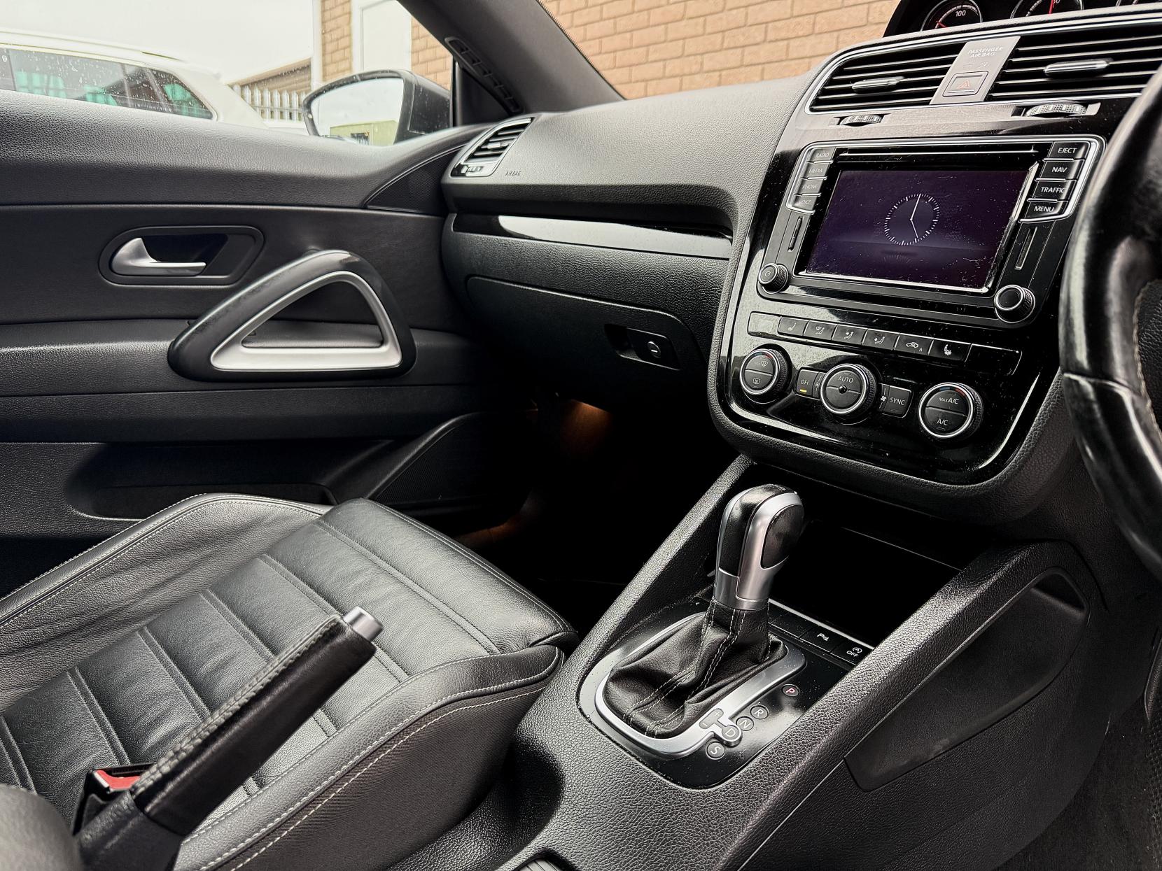 Volkswagen Scirocco 2.0 TDI BlueMotion Tech R-Line Hatchback 3dr Diesel DSG Euro 6 (s/s) (150 ps)