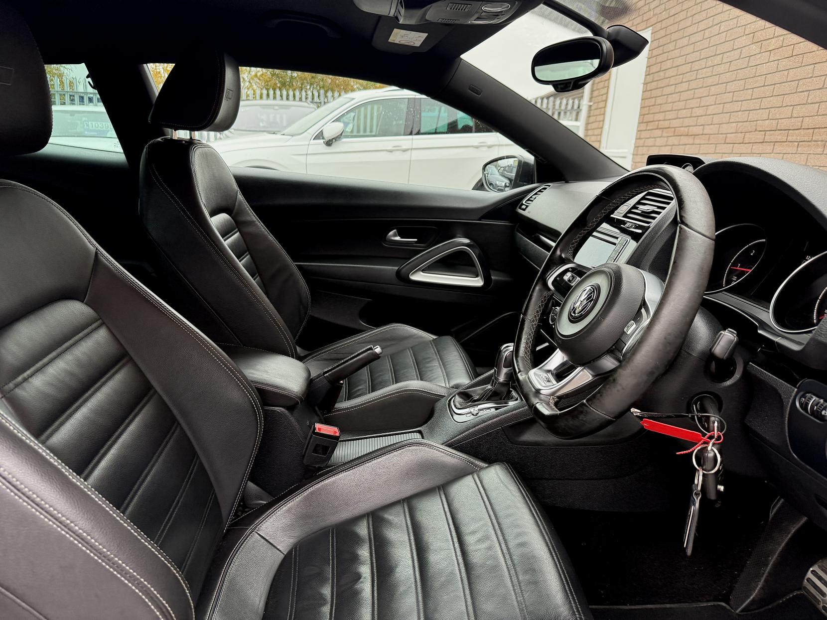 Volkswagen Scirocco 2.0 TDI BlueMotion Tech R-Line Hatchback 3dr Diesel DSG Euro 6 (s/s) (150 ps)