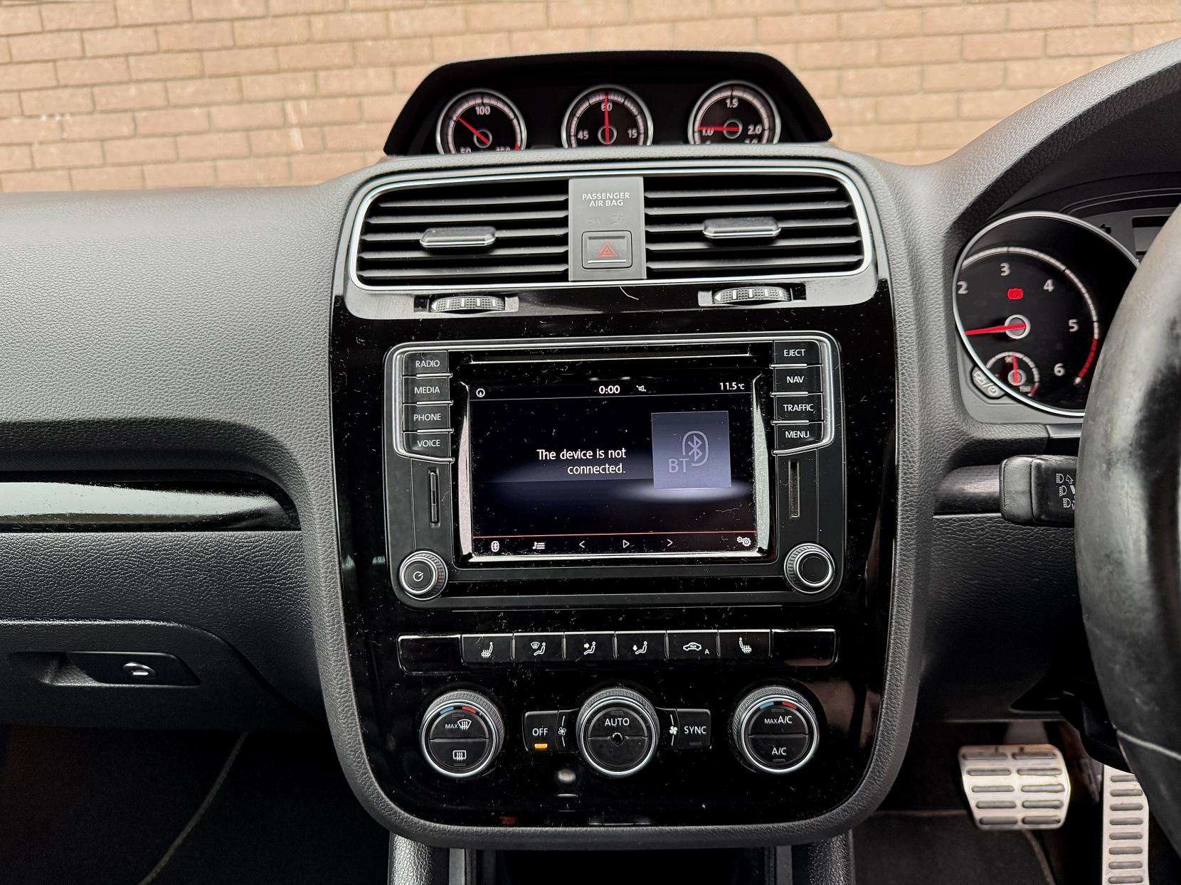 Volkswagen Scirocco 2.0 TDI BlueMotion Tech R-Line Hatchback 3dr Diesel DSG Euro 6 (s/s) (150 ps)