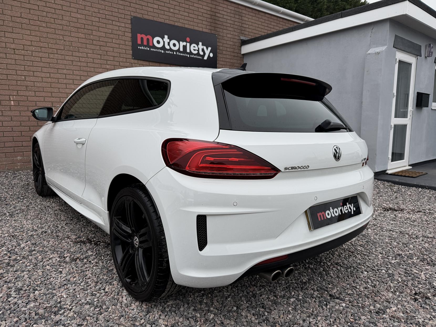 Volkswagen Scirocco 2.0 TDI BlueMotion Tech R-Line Hatchback 3dr Diesel DSG Euro 6 (s/s) (150 ps)