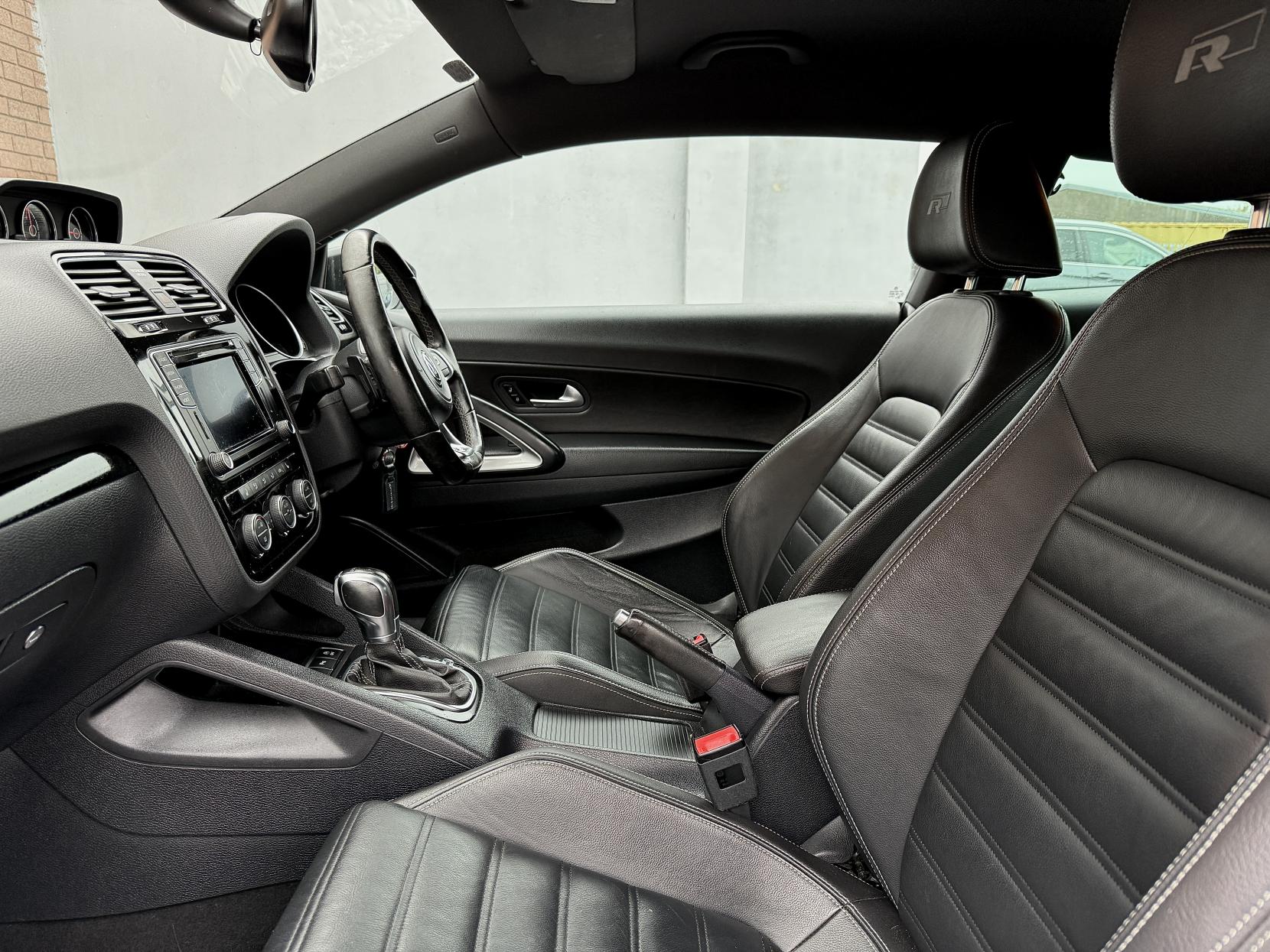 Volkswagen Scirocco 2.0 TDI BlueMotion Tech R-Line Hatchback 3dr Diesel DSG Euro 6 (s/s) (150 ps)