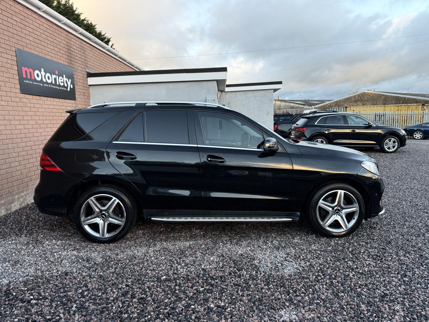 Mercedes-Benz GLE 2.1 GLE250d AMG Line (Premium) SUV 5dr Diesel G-Tronic 4MATIC Euro 6 (s/s) (204 ps)