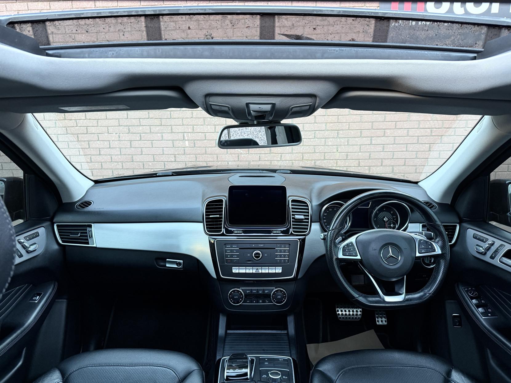 Mercedes-Benz GLE 2.1 GLE250d AMG Line (Premium) SUV 5dr Diesel G-Tronic 4MATIC Euro 6 (s/s) (204 ps)