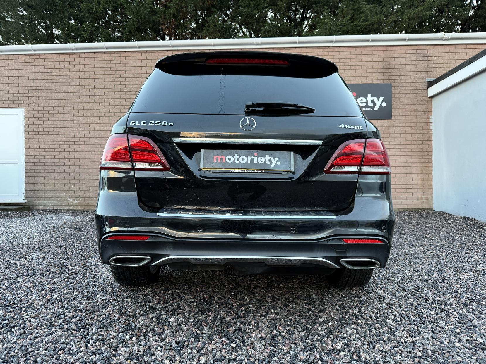 Mercedes-Benz GLE 2.1 GLE250d AMG Line (Premium) SUV 5dr Diesel G-Tronic 4MATIC Euro 6 (s/s) (204 ps)