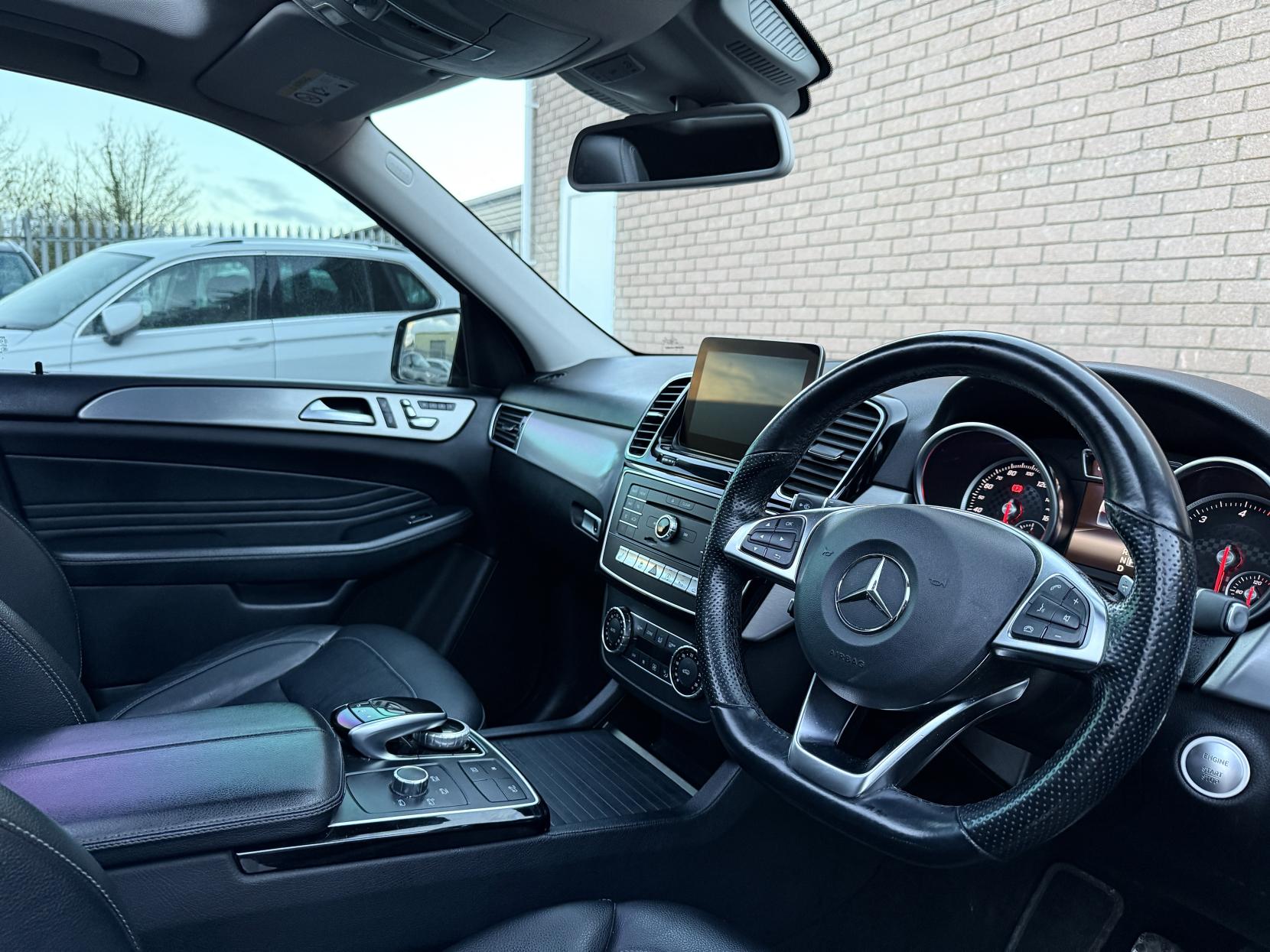 Mercedes-Benz GLE 2.1 GLE250d AMG Line (Premium) SUV 5dr Diesel G-Tronic 4MATIC Euro 6 (s/s) (204 ps)