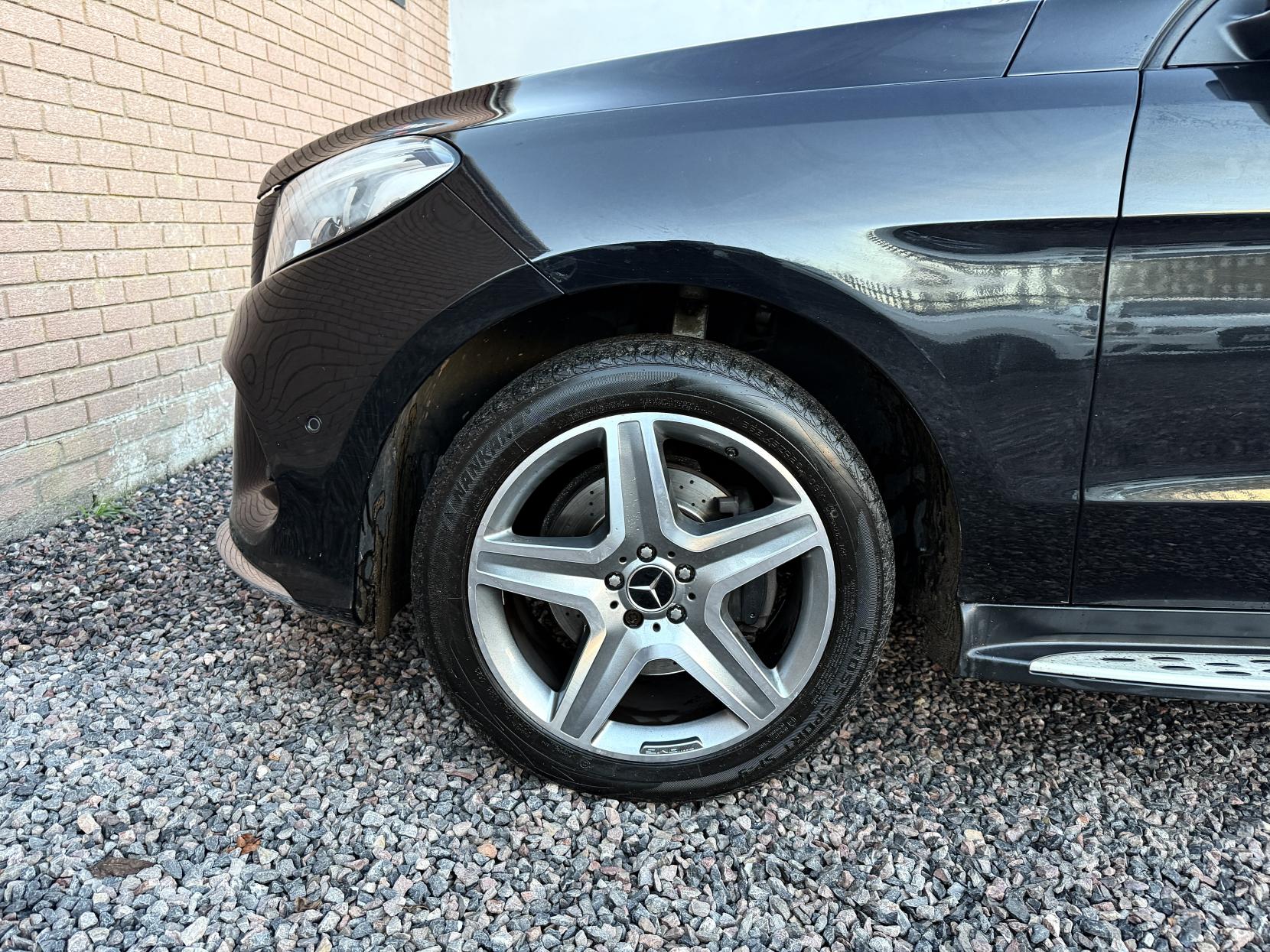 Mercedes-Benz GLE 2.1 GLE250d AMG Line (Premium) SUV 5dr Diesel G-Tronic 4MATIC Euro 6 (s/s) (204 ps)