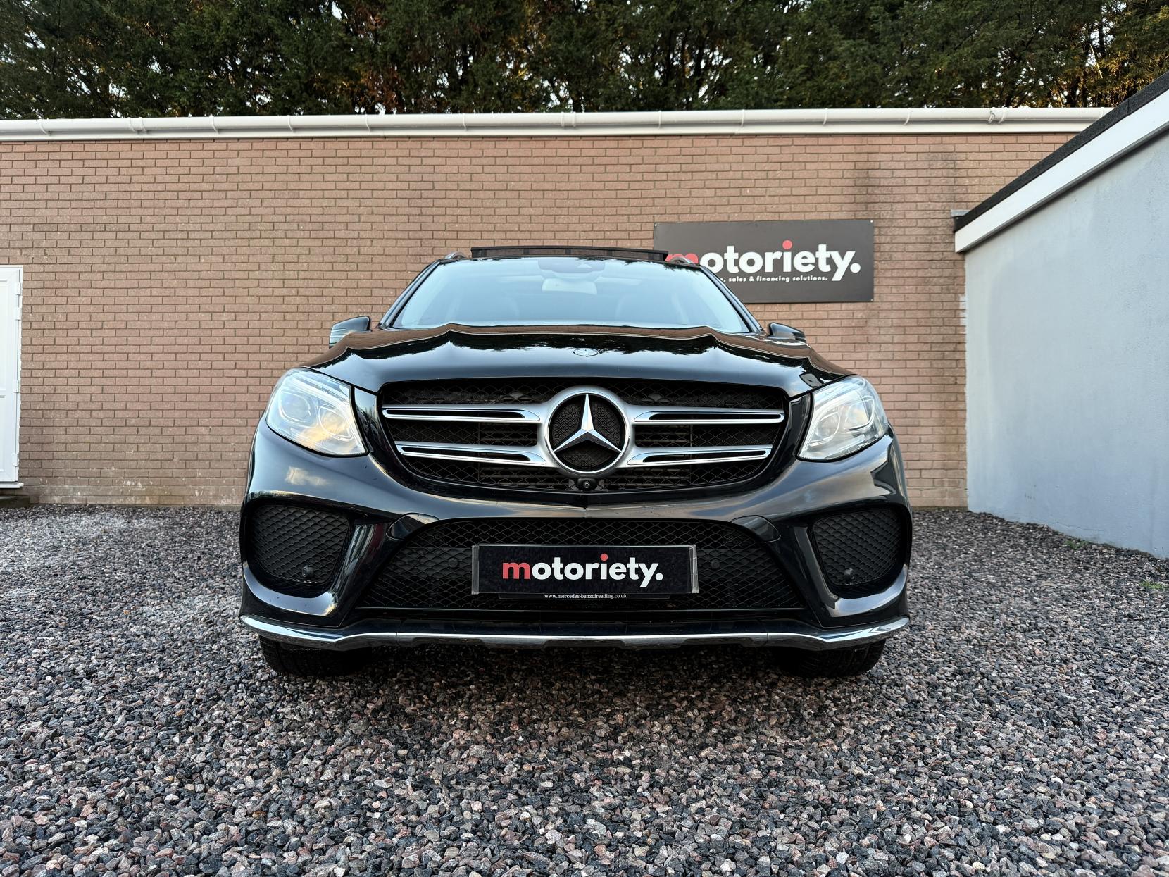 Mercedes-Benz GLE 2.1 GLE250d AMG Line (Premium) SUV 5dr Diesel G-Tronic 4MATIC Euro 6 (s/s) (204 ps)