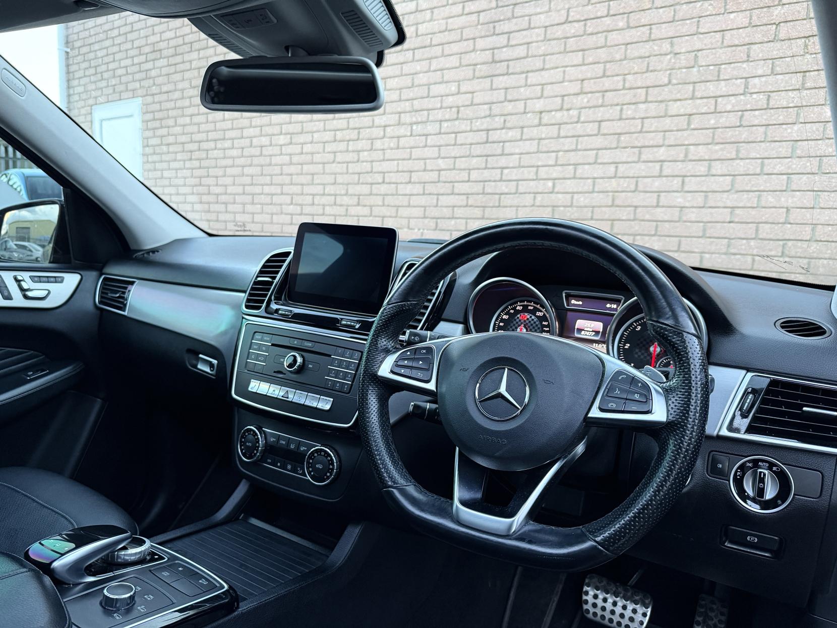 Mercedes-Benz GLE 2.1 GLE250d AMG Line (Premium) SUV 5dr Diesel G-Tronic 4MATIC Euro 6 (s/s) (204 ps)