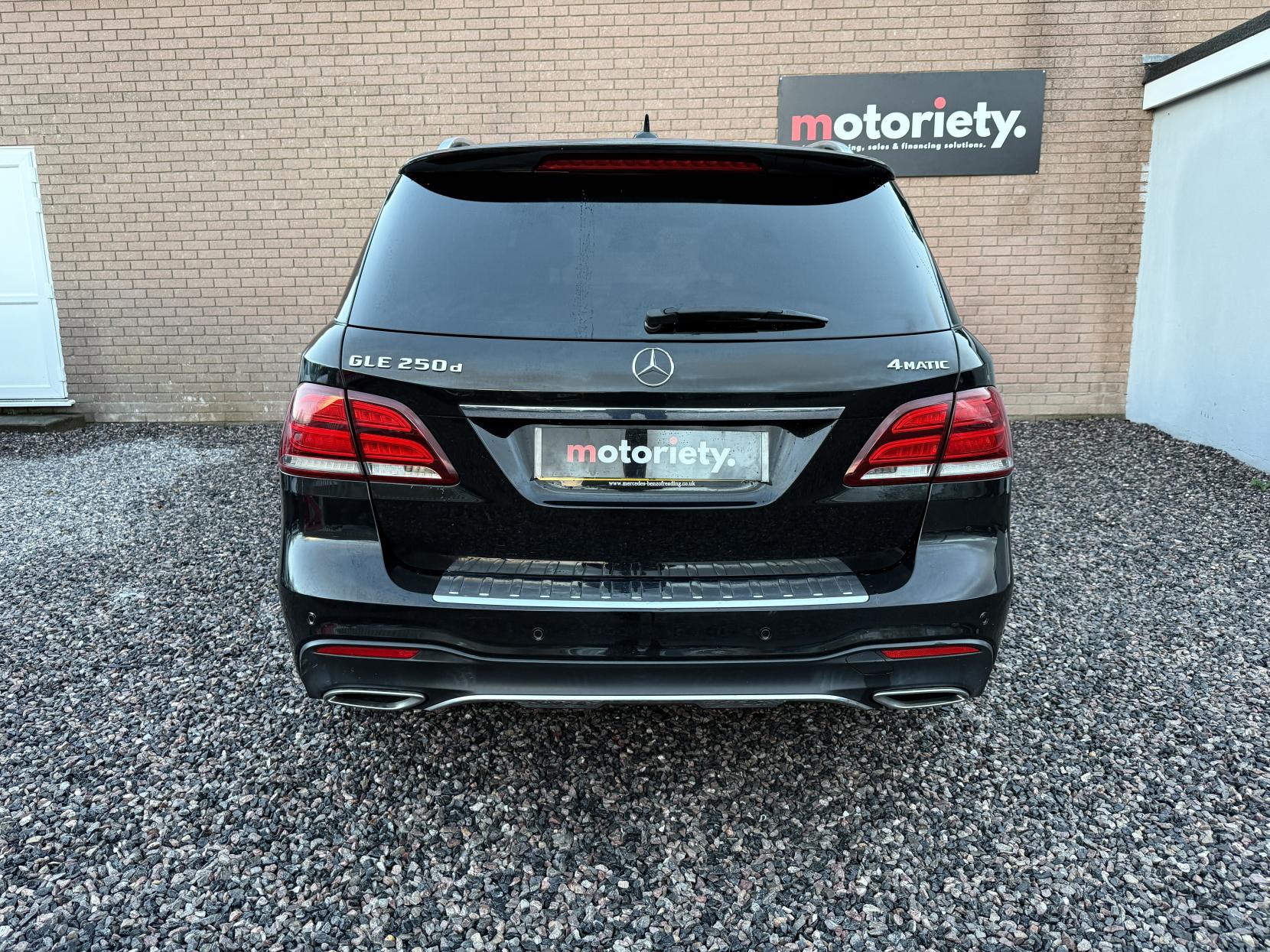 Mercedes-Benz GLE 2.1 GLE250d AMG Line (Premium) SUV 5dr Diesel G-Tronic 4MATIC Euro 6 (s/s) (204 ps)