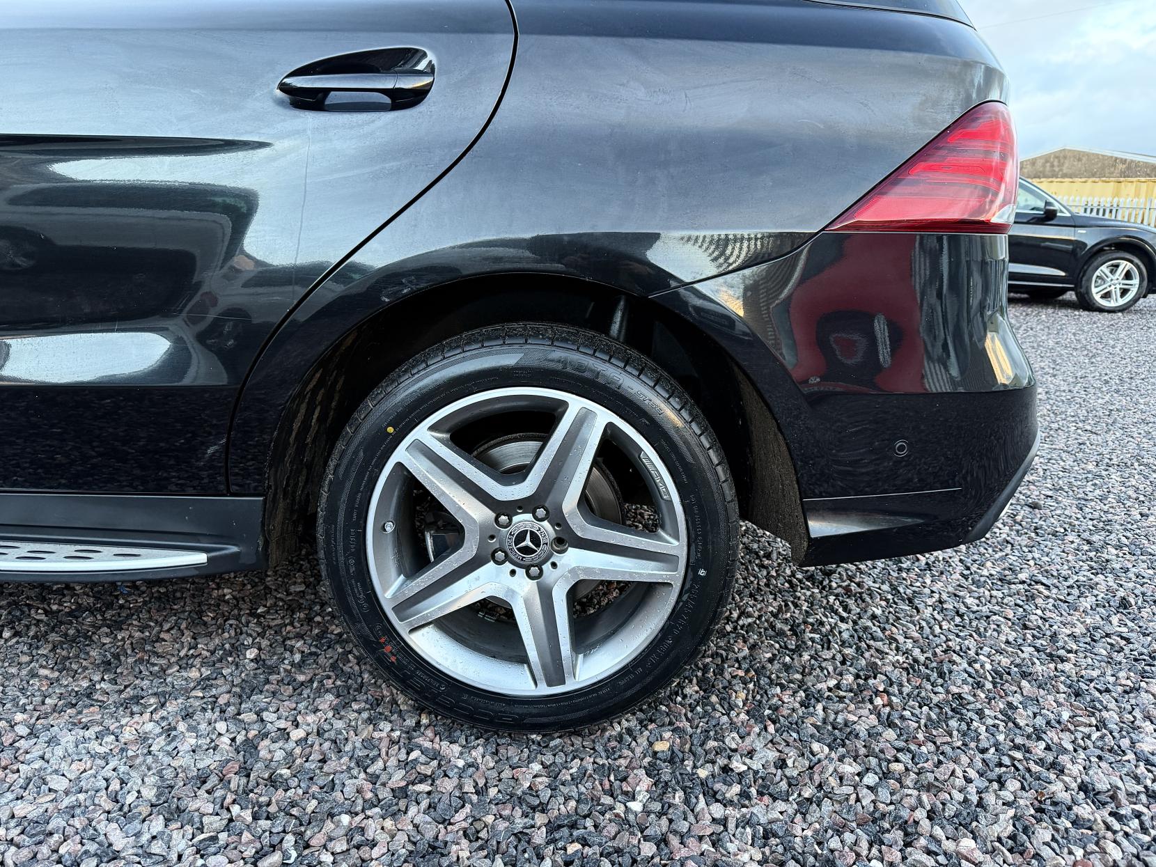 Mercedes-Benz GLE 2.1 GLE250d AMG Line (Premium) SUV 5dr Diesel G-Tronic 4MATIC Euro 6 (s/s) (204 ps)