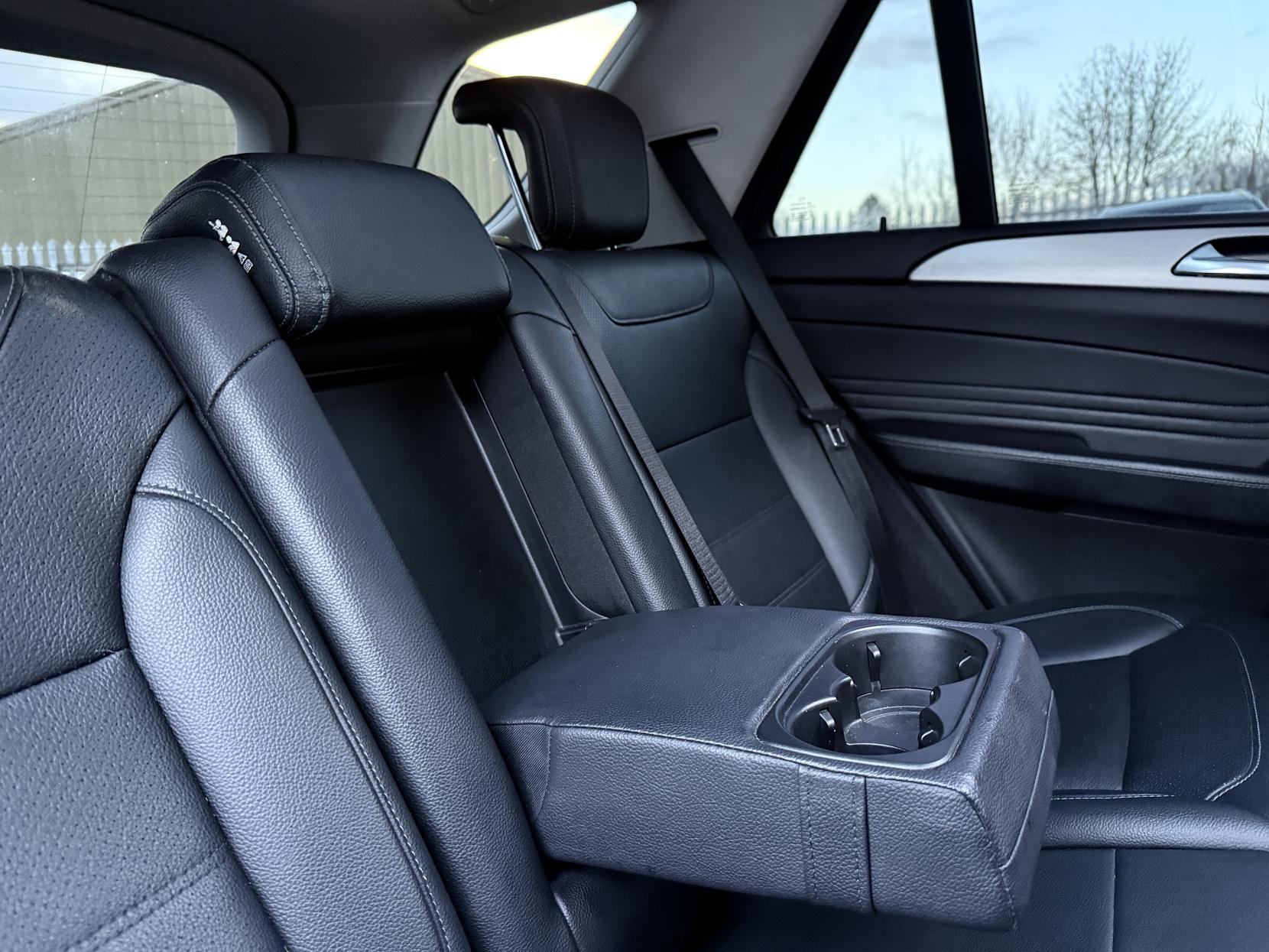 Mercedes-Benz GLE 2.1 GLE250d AMG Line (Premium) SUV 5dr Diesel G-Tronic 4MATIC Euro 6 (s/s) (204 ps)