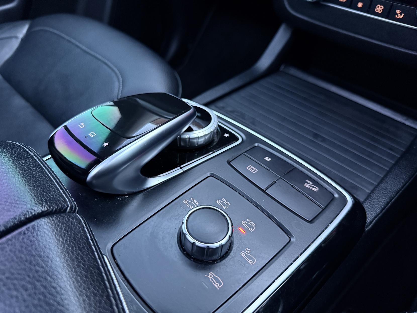 Mercedes-Benz GLE 2.1 GLE250d AMG Line (Premium) SUV 5dr Diesel G-Tronic 4MATIC Euro 6 (s/s) (204 ps)