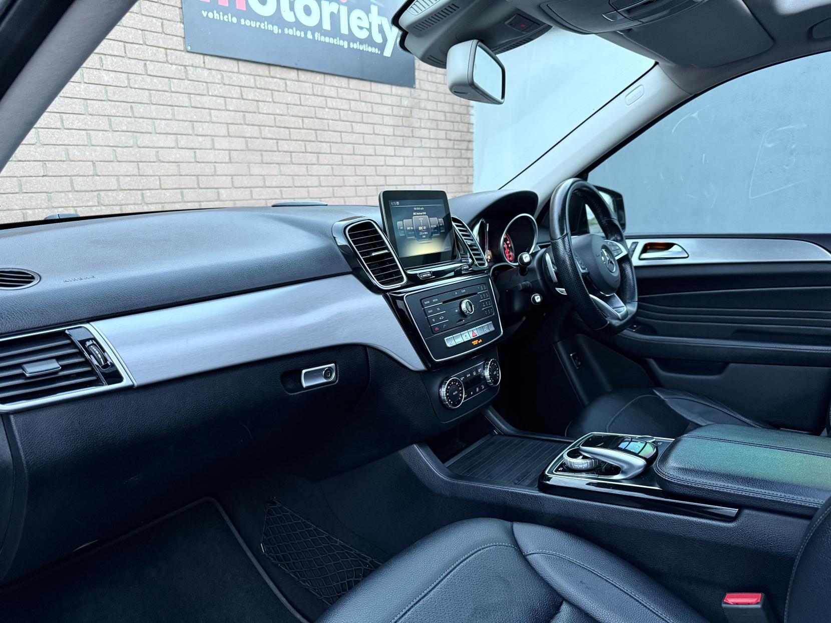 Mercedes-Benz GLE 2.1 GLE250d AMG Line (Premium) SUV 5dr Diesel G-Tronic 4MATIC Euro 6 (s/s) (204 ps)