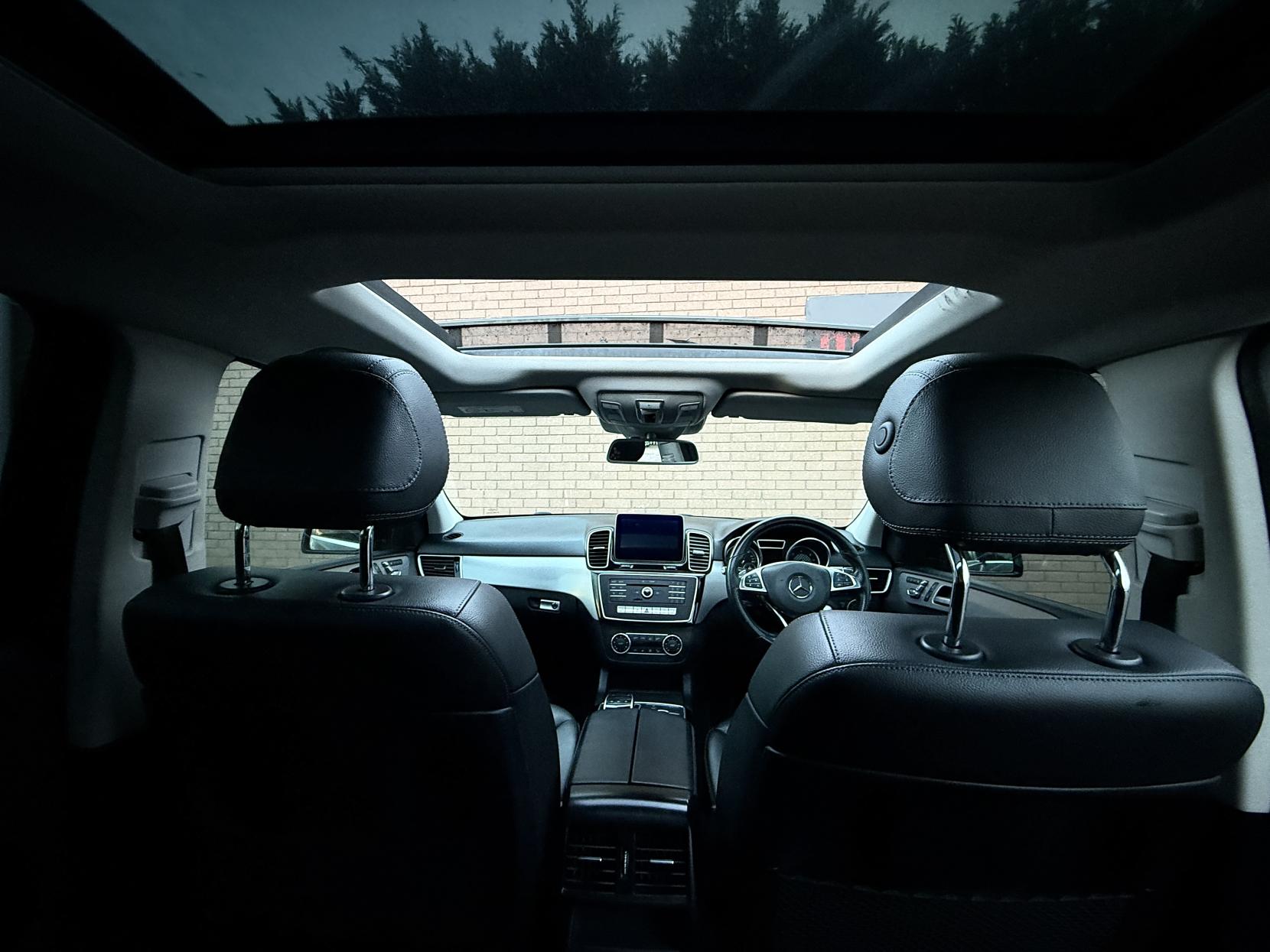 Mercedes-Benz GLE 2.1 GLE250d AMG Line (Premium) SUV 5dr Diesel G-Tronic 4MATIC Euro 6 (s/s) (204 ps)