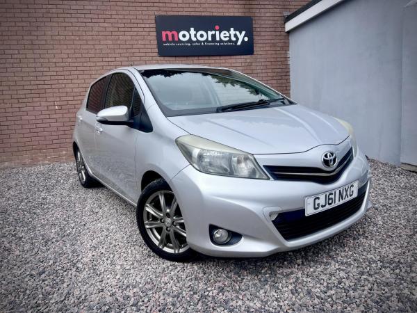 Toyota Yaris 1.33 Dual VVT-i SR Hatchback 5dr Petrol Manual Euro 5 (s/s) (101 ps)