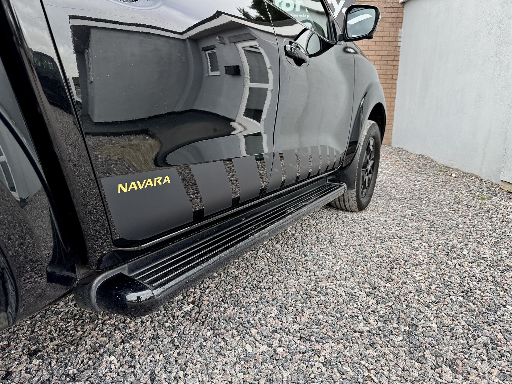 Nissan Navara 2.3 dCi N-Guard Pickup Double Cab 4dr Diesel Auto 4WD Euro 6 (190 ps)