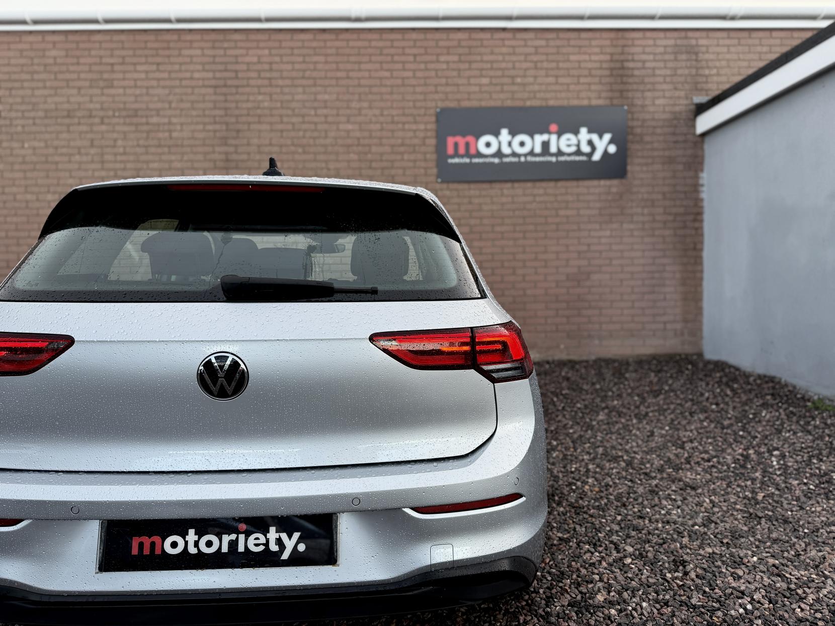 Volkswagen Golf 1.0 TSI Life Hatchback 5dr Petrol Manual Euro 6 (s/s) (110 ps)